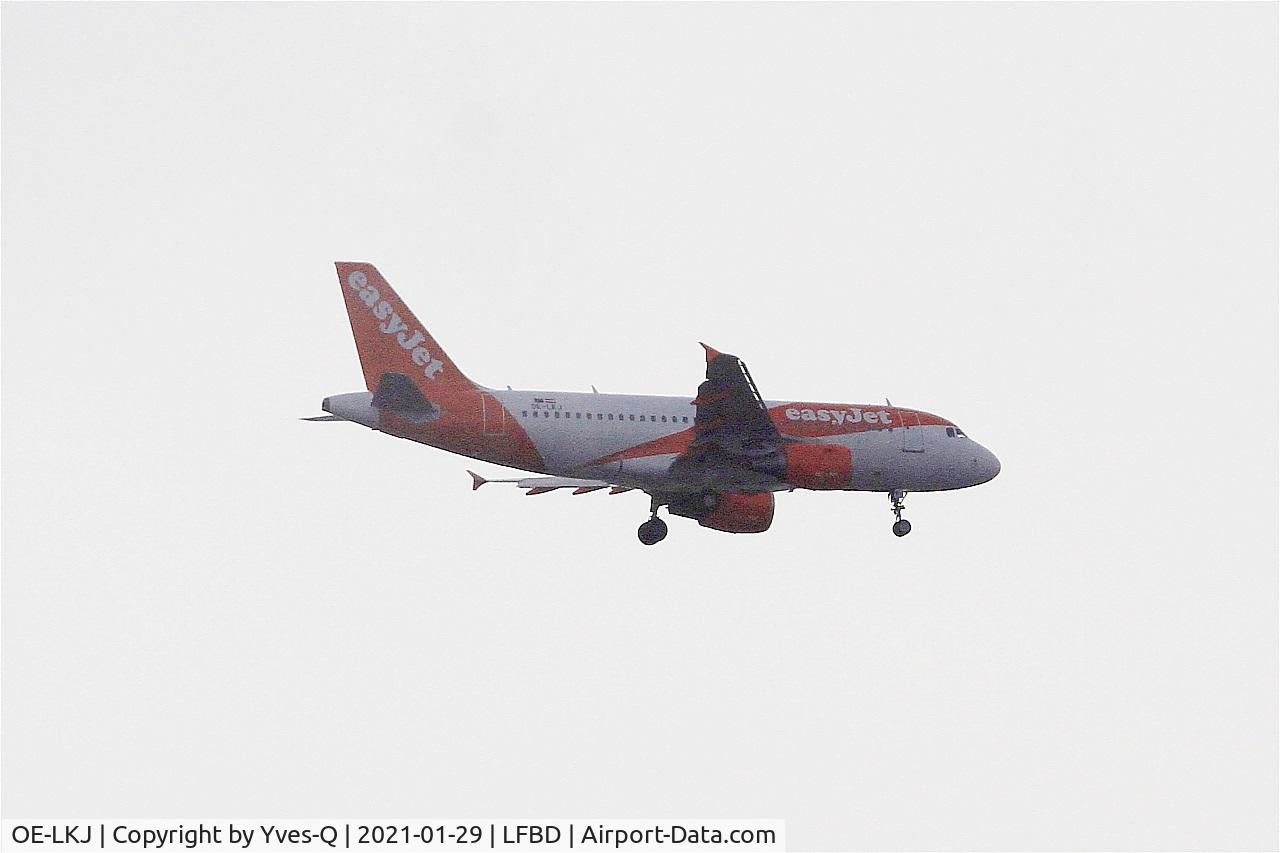 OE-LKJ, 2006 Airbus A319-111 C/N 2946, Airbus A319-111, Long approach rwy 23, Bordeaux-Mérignac airport (LFBD-BOD)