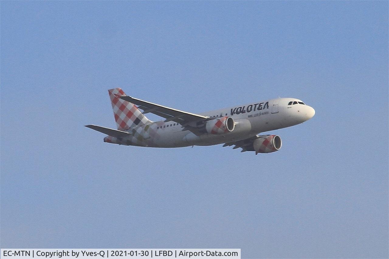 EC-MTN, 2003 Airbus A319-112 C/N 2113, Airbus A319-112, Long approach rwy 23, Bordeaux-Mérignac airport (LFBD-BOD)