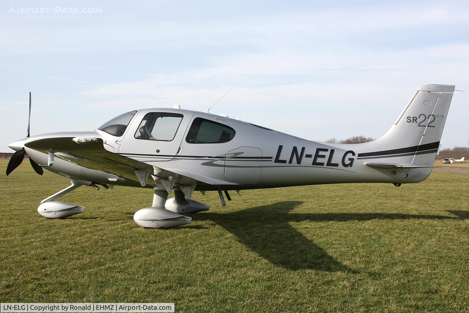 LN-ELG, Cirrus SR22 GTS C/N 3742, at ehmz