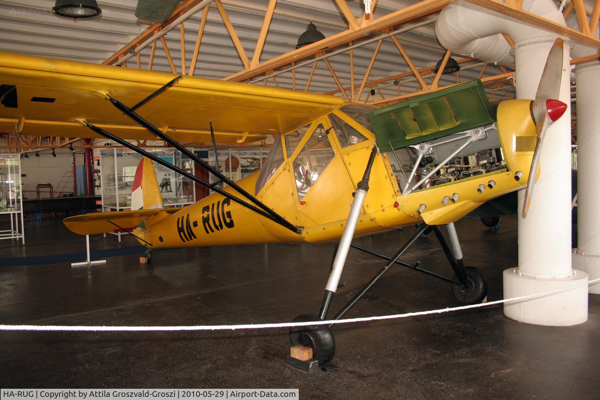 HA-RUG, 1949 Rubik R-18c/1 Kánya C/N E-779, Budapest is a traffic museum, a Petöfi hall. Hungary