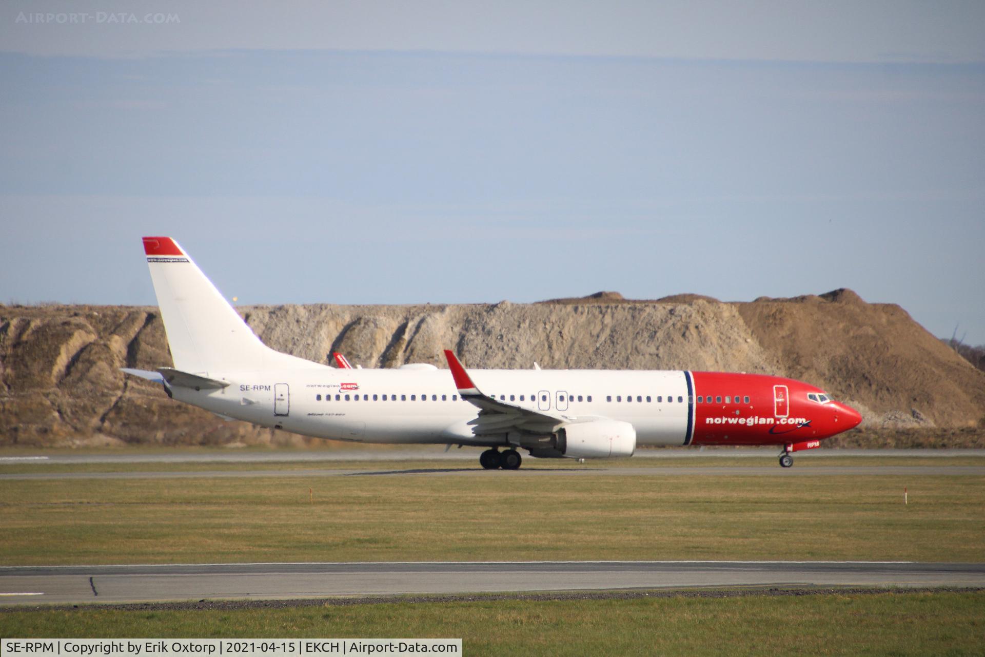 SE-RPM, 2016 Boeing 737-8JP C/N 42273, SE-RPM taxi for takeoff rw 04R
