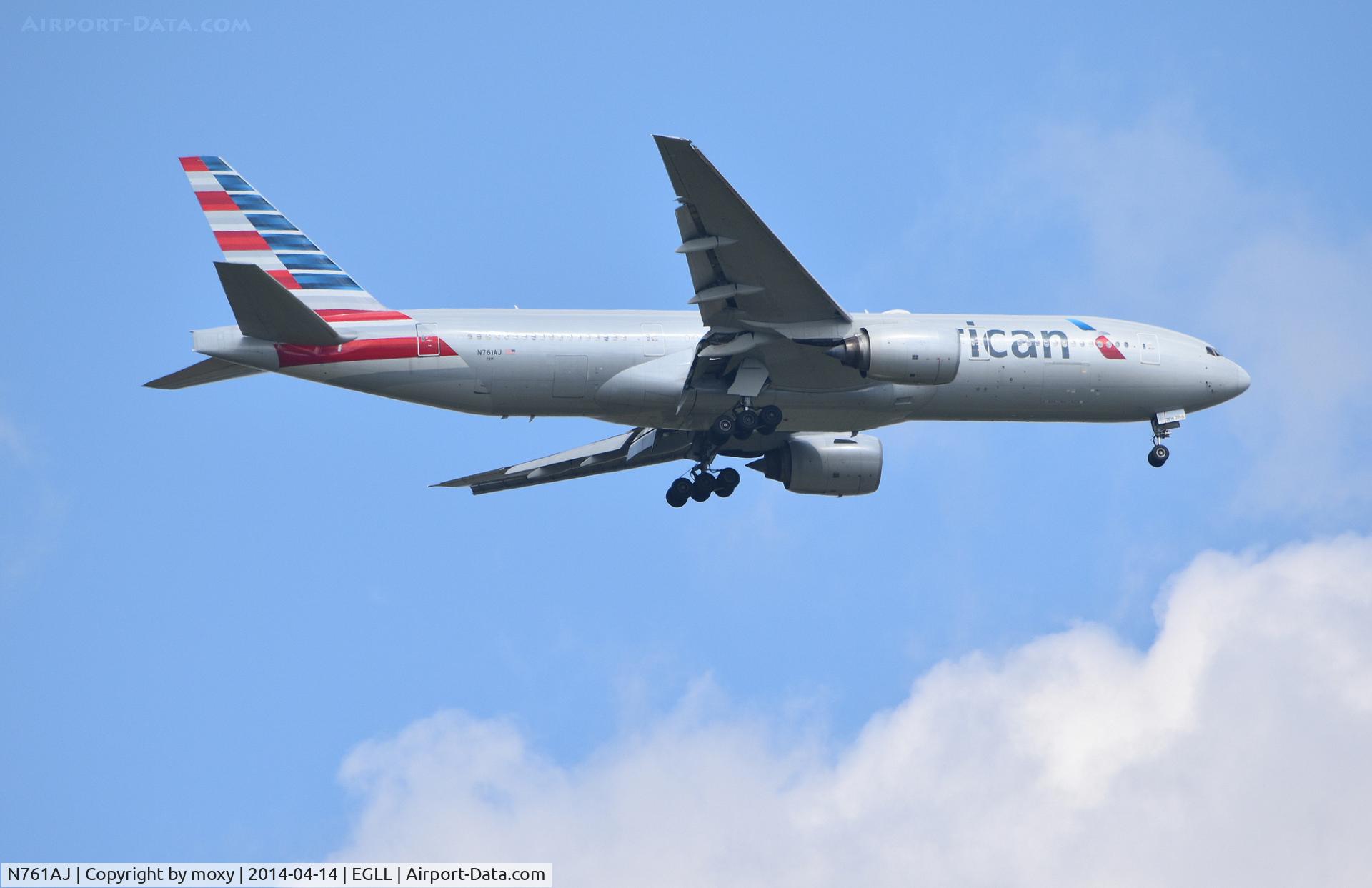 N761AJ, 2002 Boeing 777-223 C/N 31478, Boeing 777-223 on finals to 9R London Heathrow.