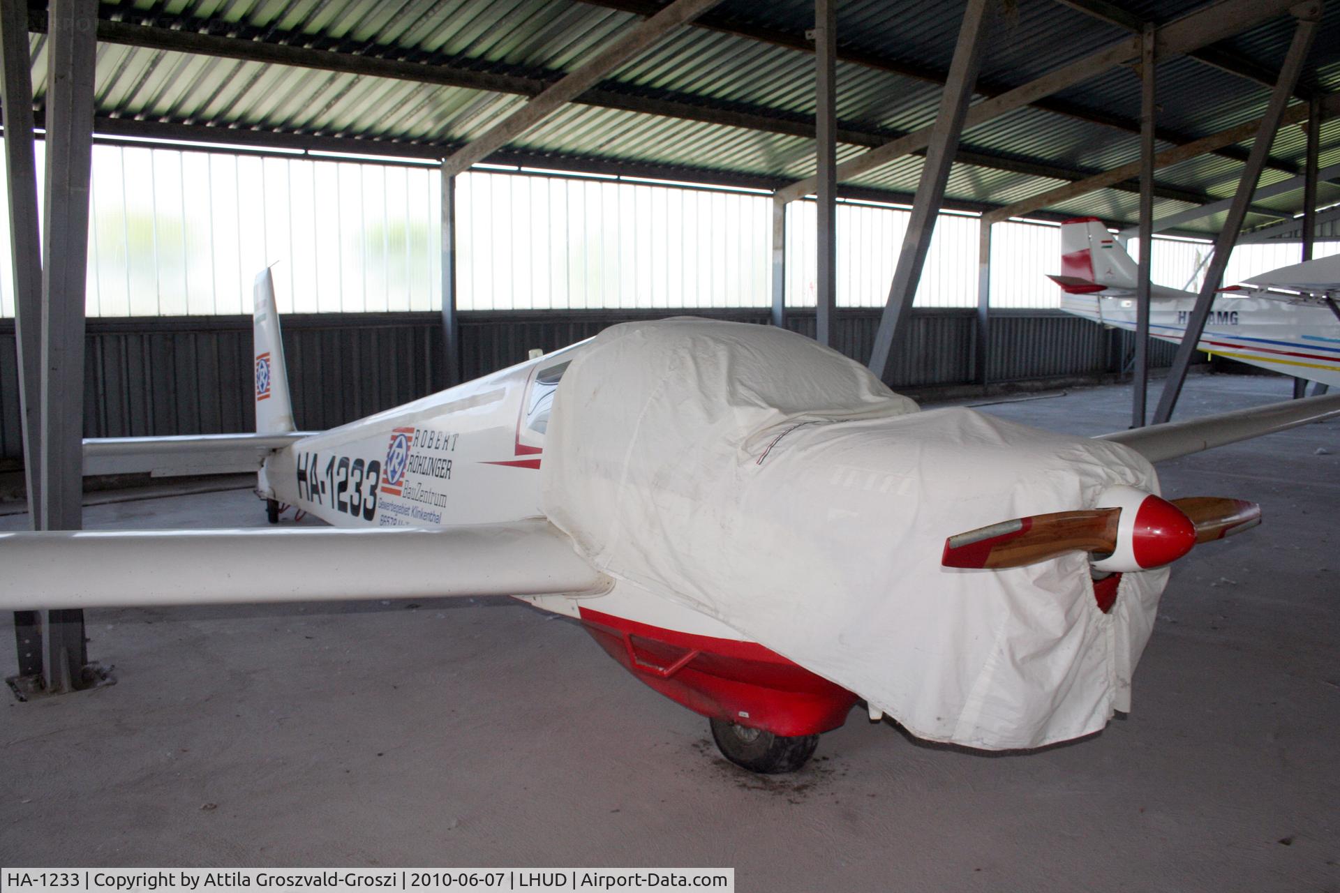 HA-1233, 1972 Scheibe SF-25C Falke C/N 4226, LHUD - Szeged Airport, Hungary
