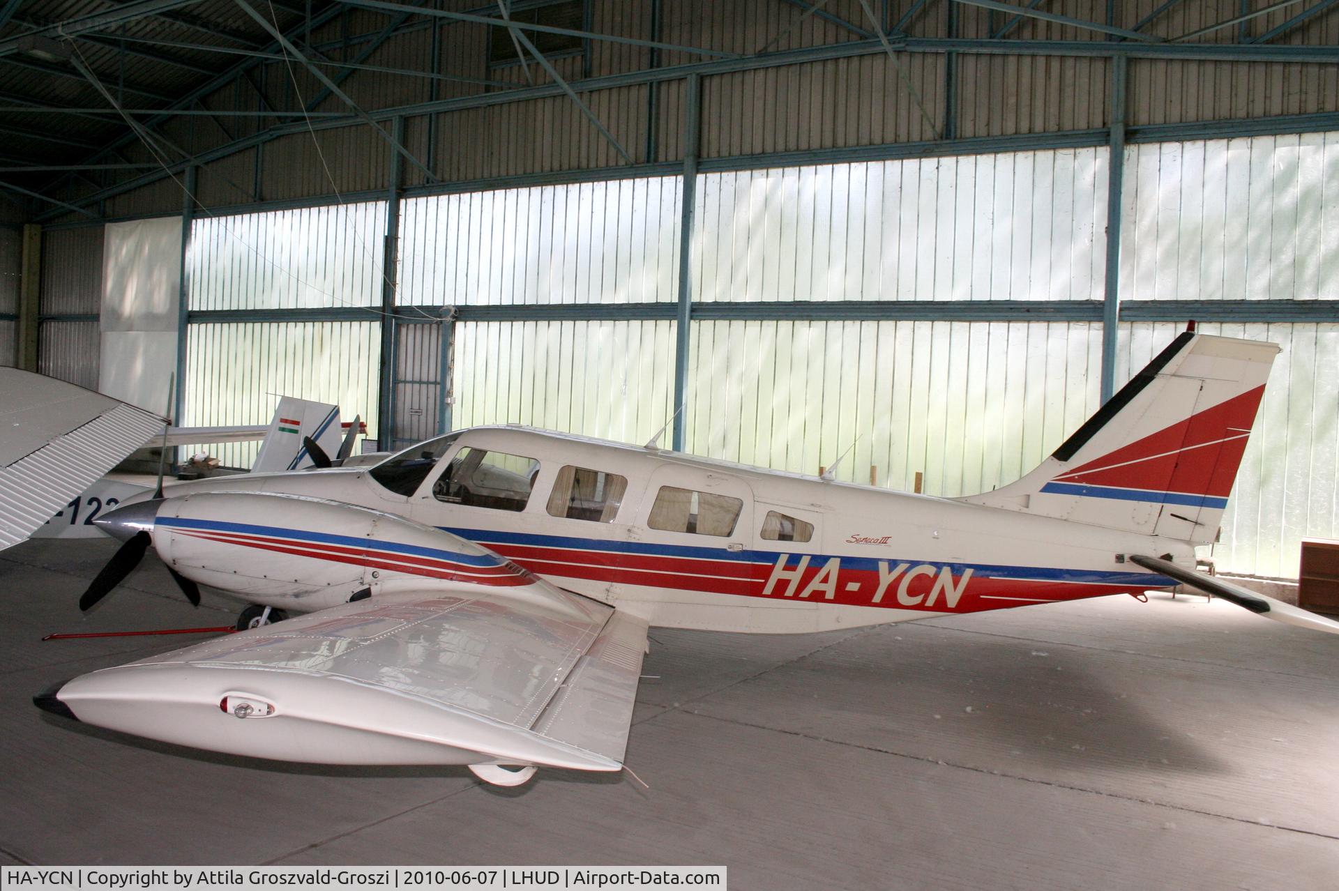 HA-YCN, 1981 Piper PA-34-220T Seneca III C/N 34-8133150, LHUD - Szeged Airport, Hungary