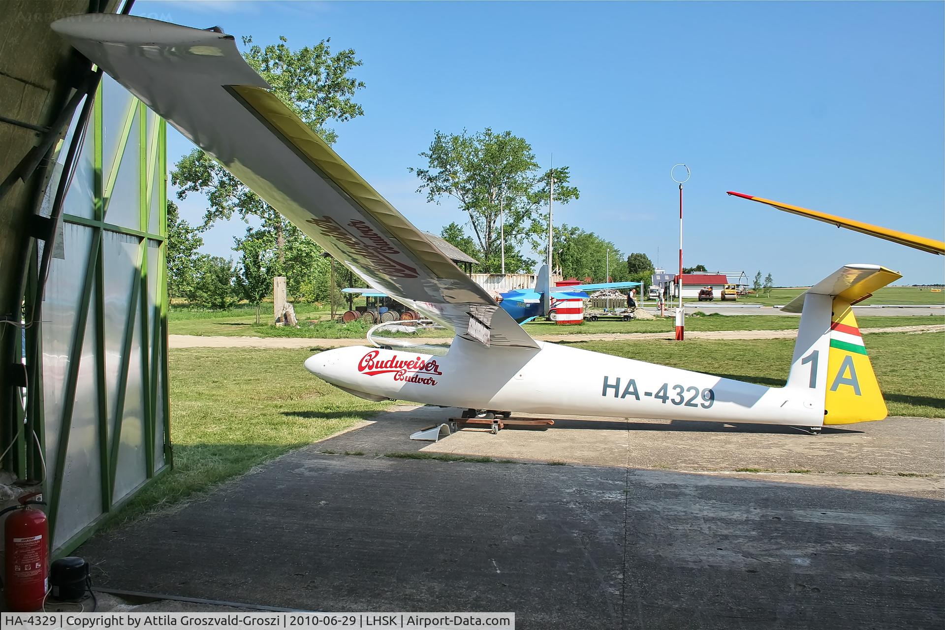 HA-4329, 1976 PZL-Bielsko SZD-30 Pirat C/N S-07.04, LHSK - Siófok-Kiliti Airport, Hungary