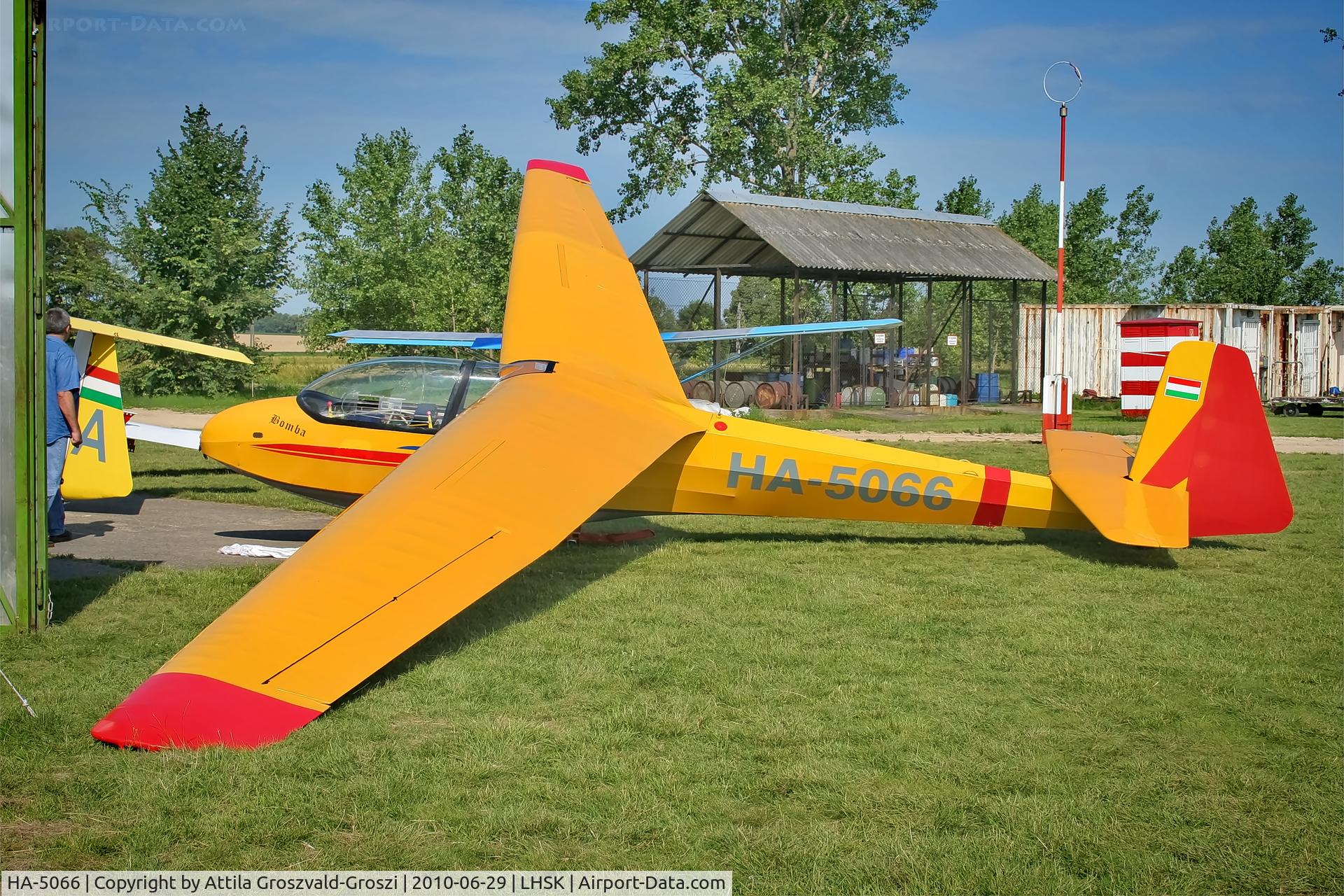 HA-5066, 1963 Schleicher Ka-7 Rhonadler C/N 7069, LHSK - Siófok-Kiliti Airport, Hungary