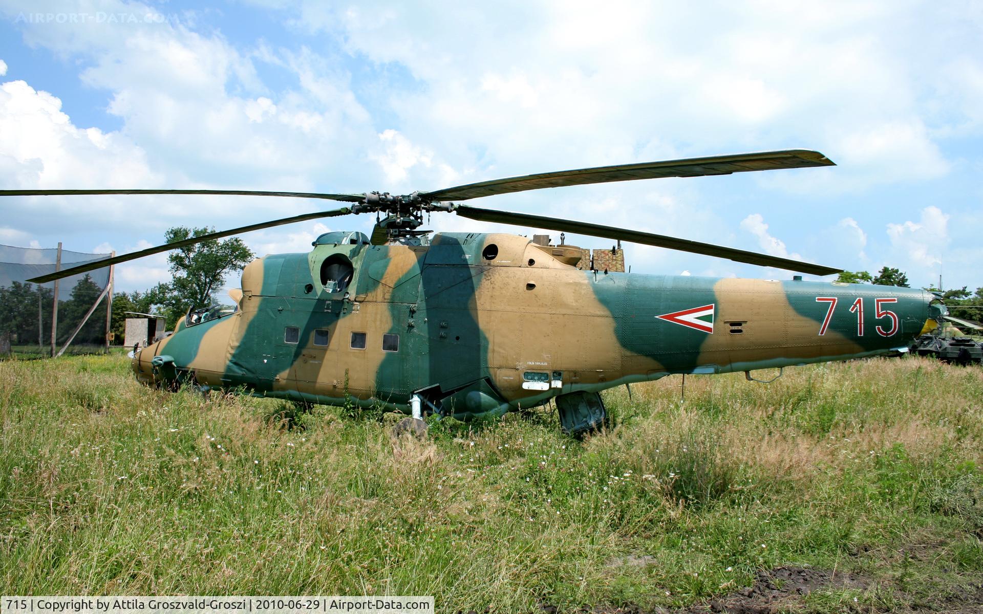 715, Mil Mi-24V Hind E C/N K220715, In Zamárdi, in an exhibition space. Since then, this helicopter has been burned during the filming of Die Hard V.