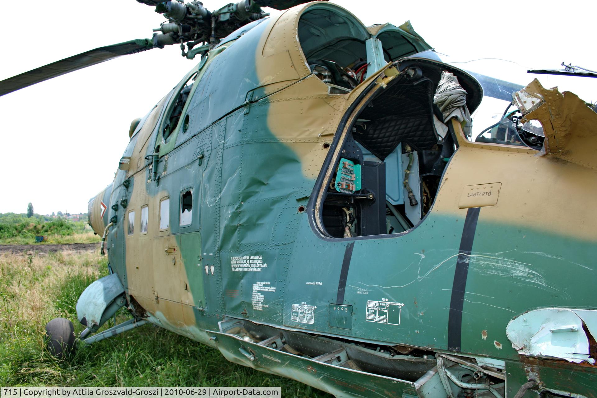 715, Mil Mi-24V Hind E C/N K220715, In Zamárdi, in an exhibition space. Since then, this helicopter has been burned during the filming of Die Hard V.