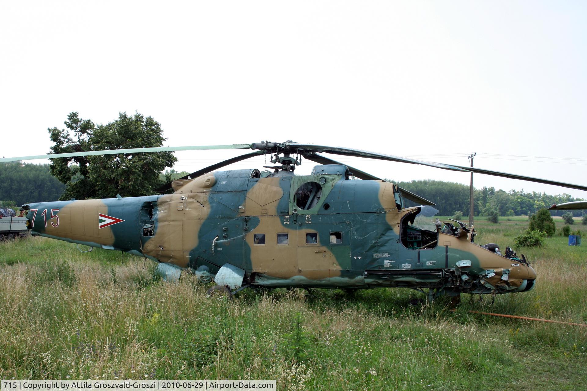 715, Mil Mi-24V Hind E C/N K220715, In Zamárdi, in an exhibition space. Since then, this helicopter has been burned during the filming of Die Hard V.