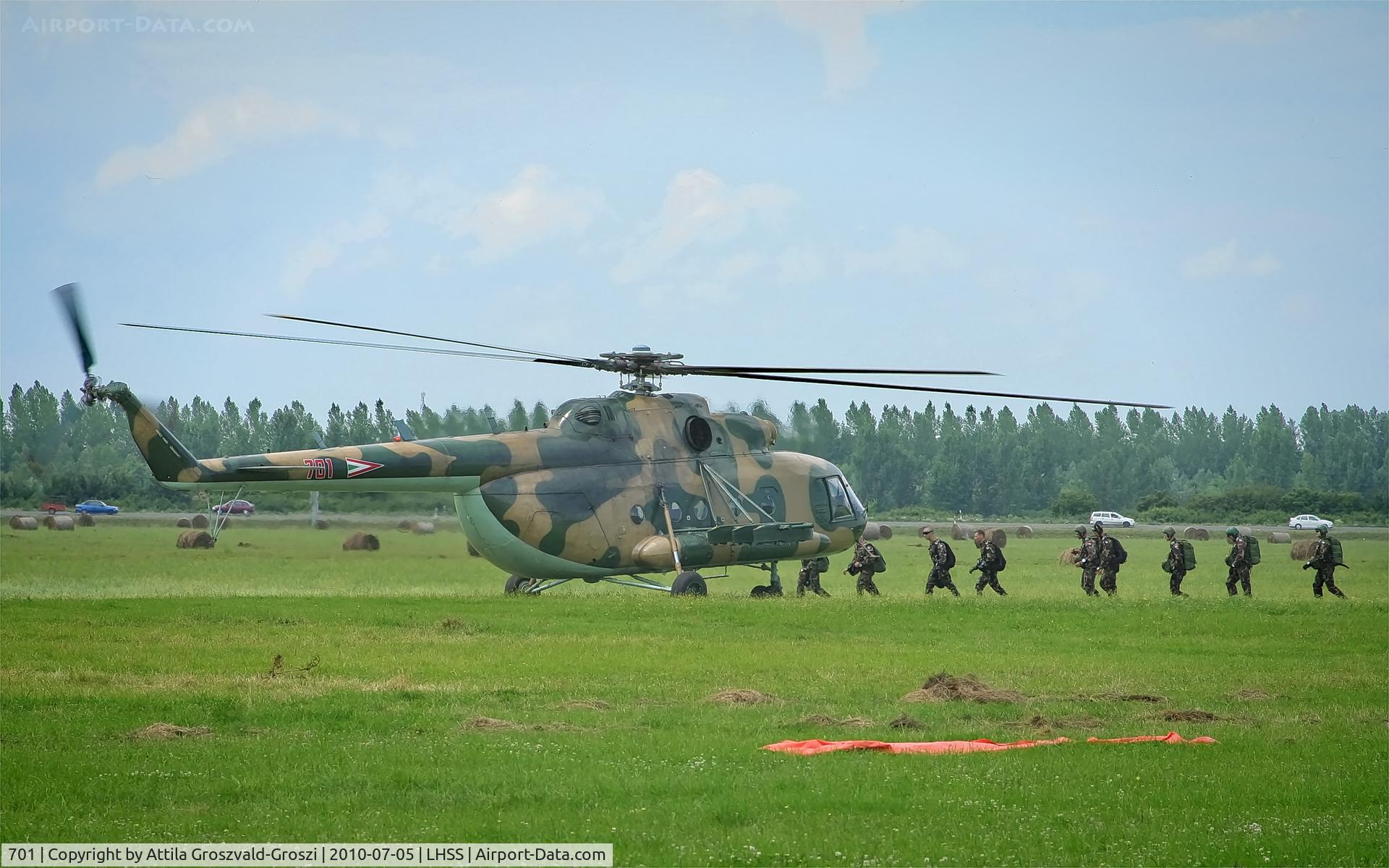 701, 1987 Mil Mi-17 Hip C/N 104M01, LHSS - Szolnok-Szanda Airport, Hungary