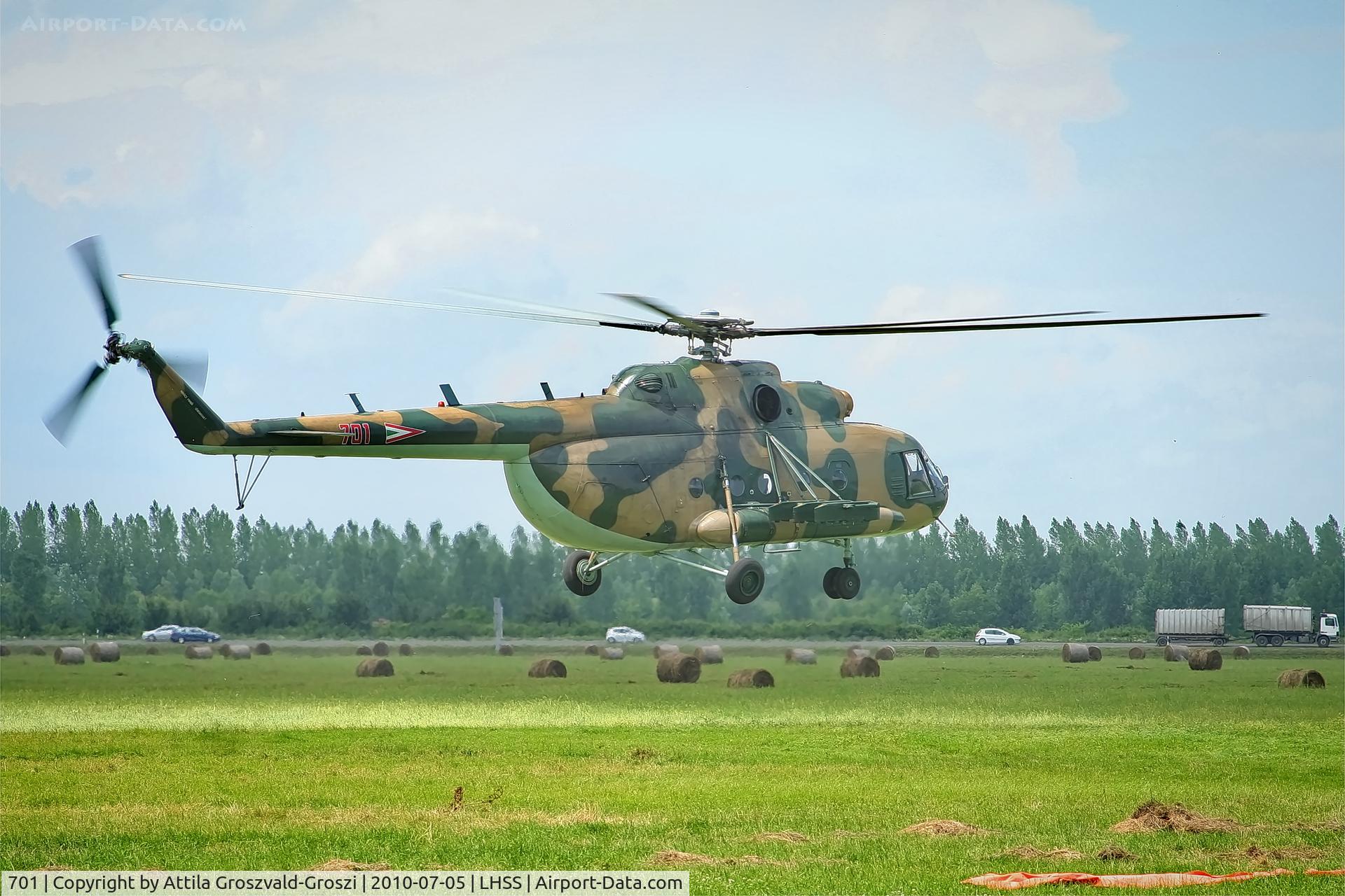 701, 1987 Mil Mi-17 Hip C/N 104M01, LHSS - Szolnok-Szanda Airport, Hungary
