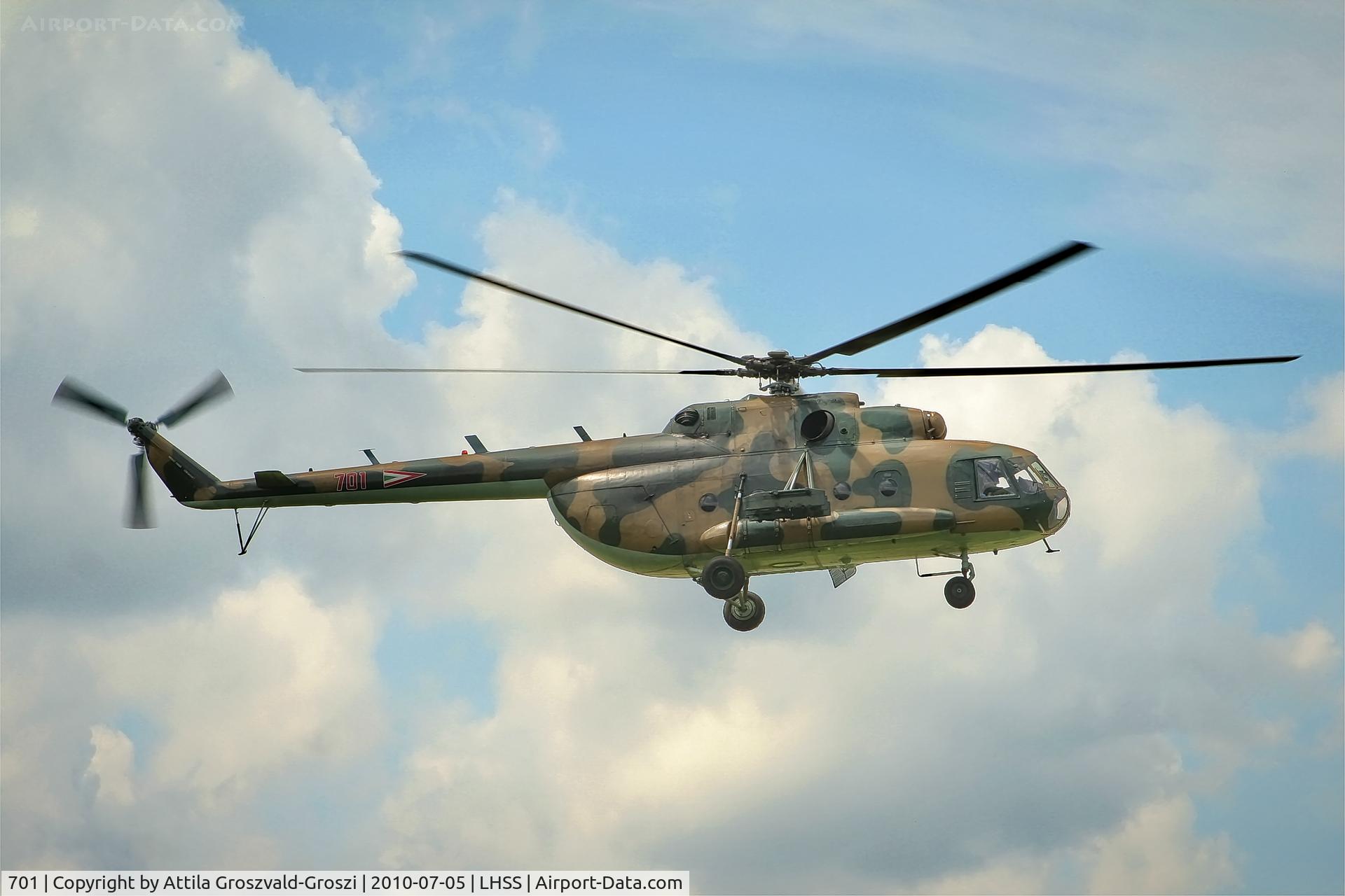 701, 1987 Mil Mi-17 Hip C/N 104M01, LHSS - Szolnok-Szanda Airport, Hungary