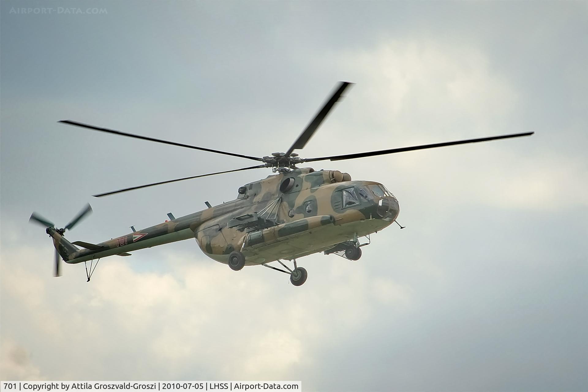 701, 1987 Mil Mi-17 Hip C/N 104M01, LHSS - Szolnok-Szanda Airport, Hungary