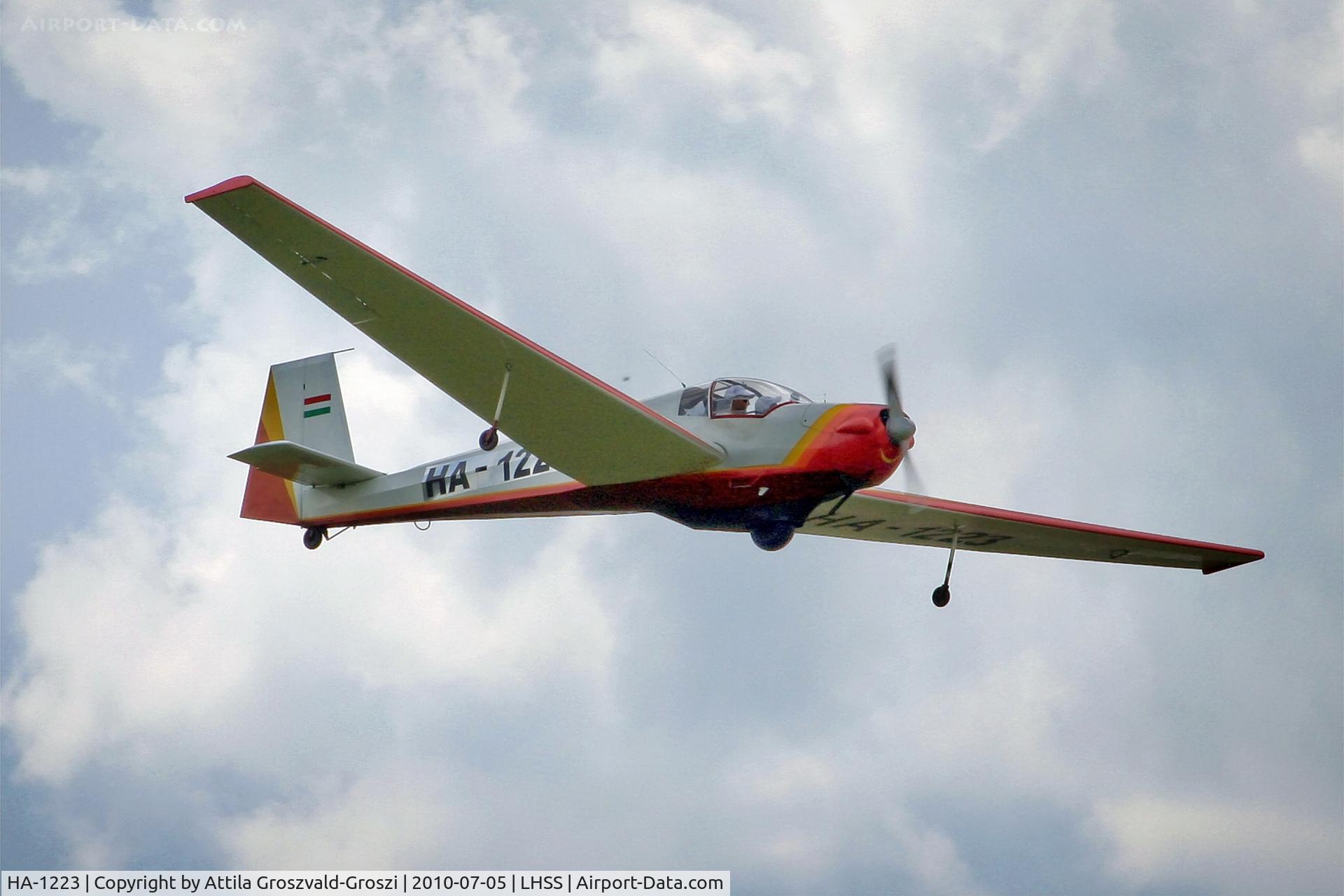 HA-1223, 1972 Scheibe SF-25C Falke C/N 4445, LHSS - Szolnok-Szanda Airport, Hungary