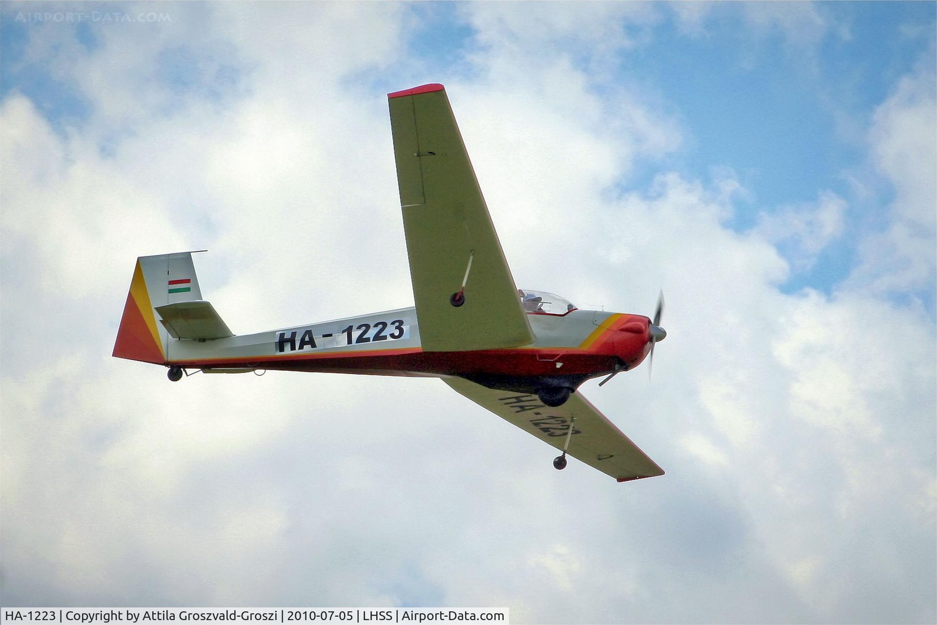 HA-1223, 1972 Scheibe SF-25C Falke C/N 4445, LHSS - Szolnok-Szanda Airport, Hungary