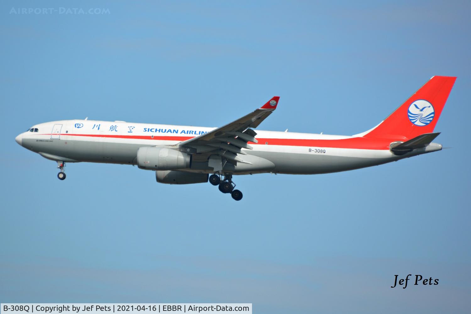 B-308Q, 2013 Airbus A330-243F C/N 1406, Short final at Brussels Airport.