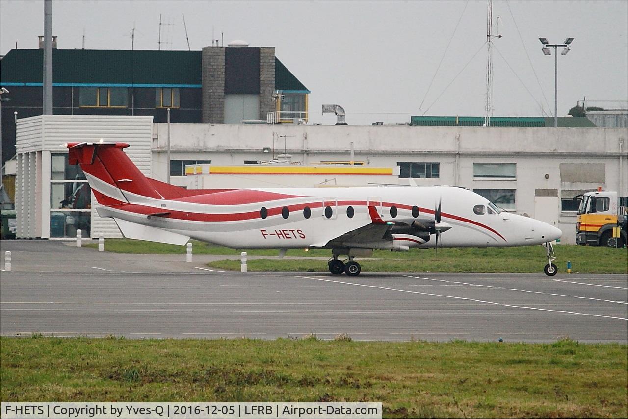F-HETS, 1999 Raytheon 1900D C/N UE-360, Raytheon Aircraft Company 1900D, Taxiing, Brest-Bretagne Airport (LFRB-BES)