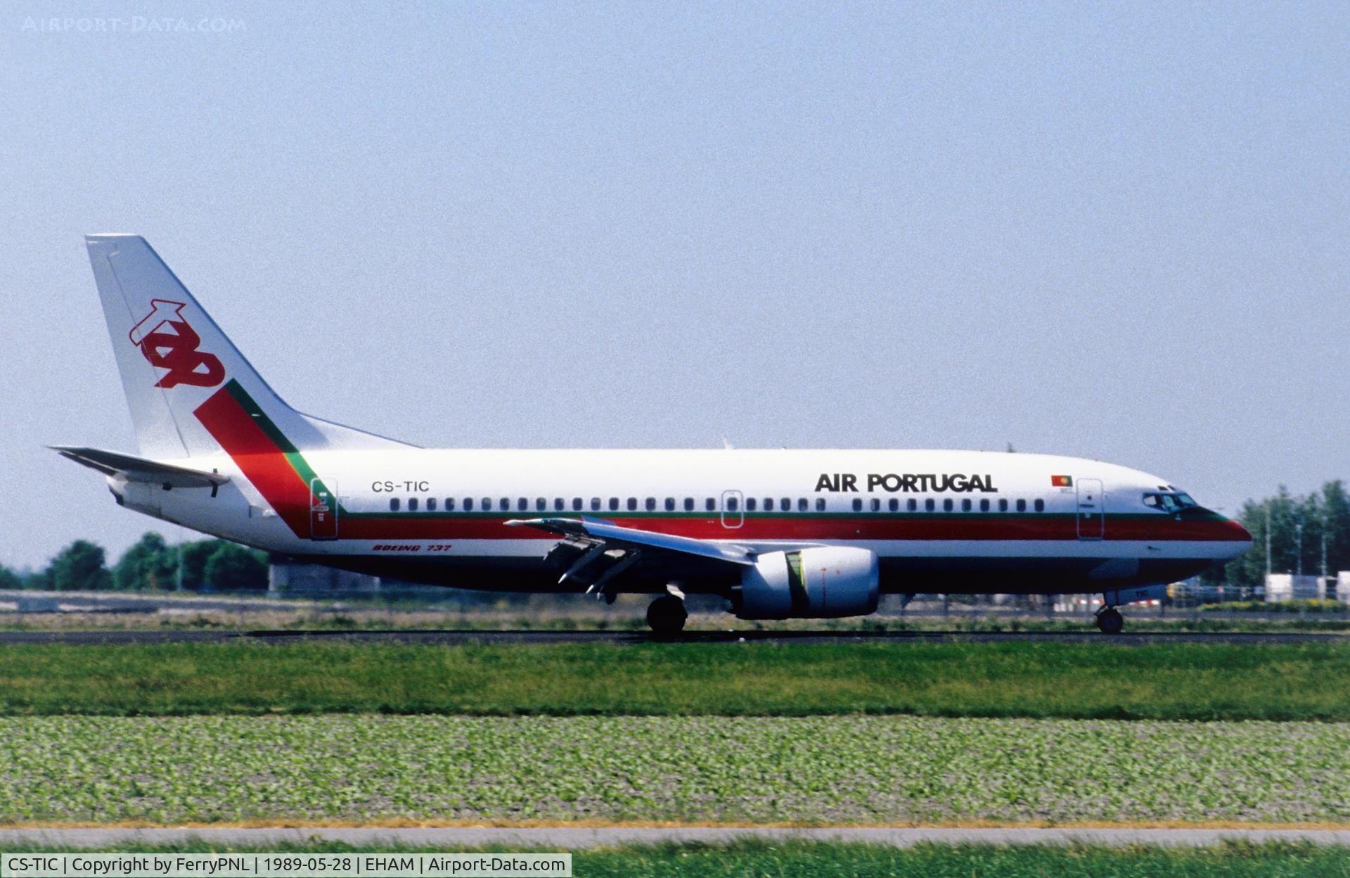 CS-TIC, 1989 Boeing 737-382 C/N 24366, TAP B733 landing