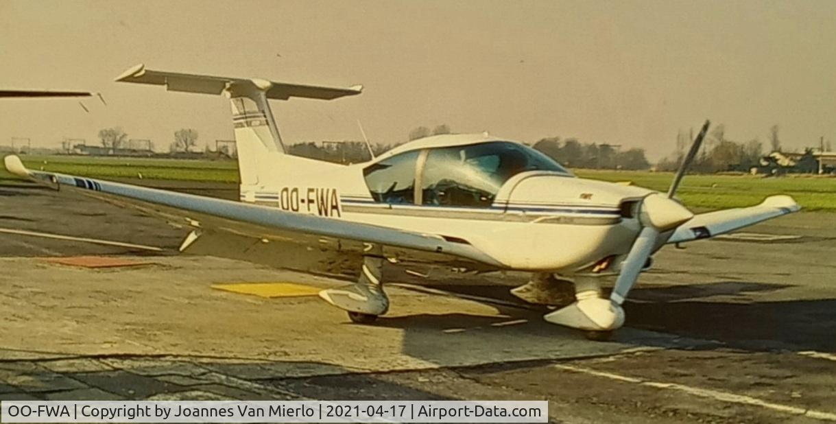 OO-FWA, 1989 Robin R-3000-160 C/N 136, scan from slide