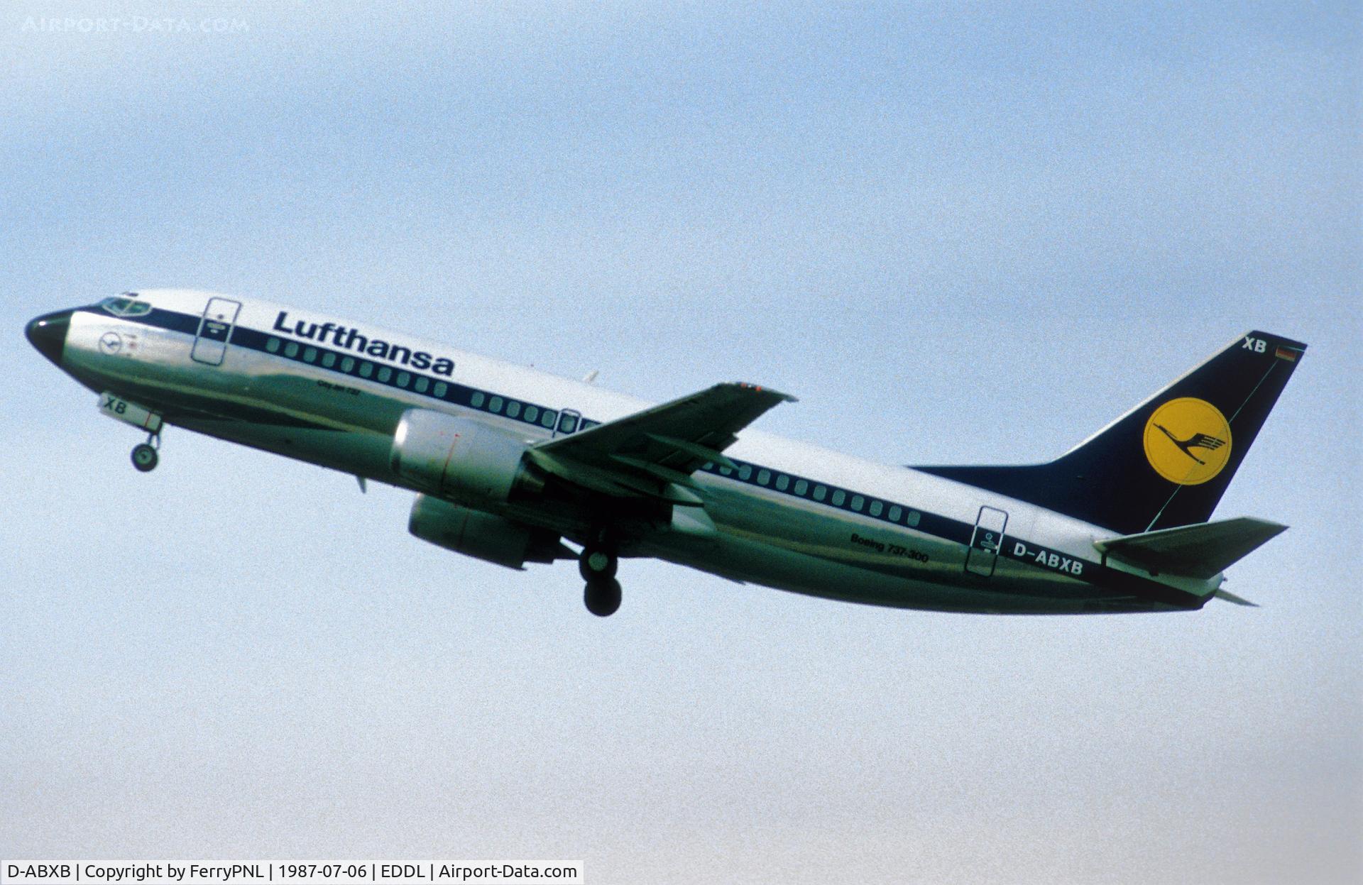 D-ABXB, 1986 Boeing 737-330(QC) C/N 23523, Lufthansa B733 taking-off