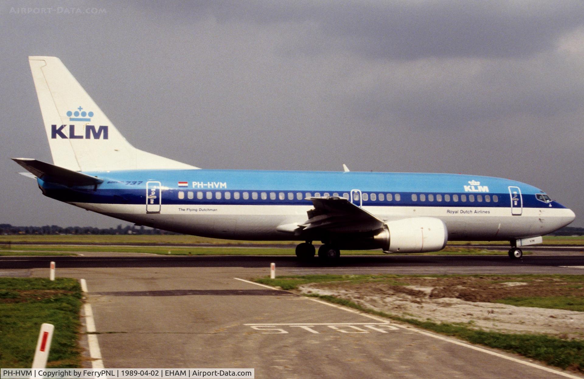 PH-HVM, 1989 Boeing 737-3K2 C/N 24326, KLM B733 taxiing to the terminal