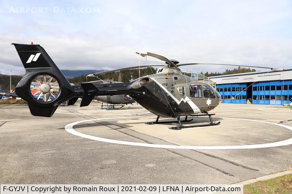 F-GYJV, 1999 Eurocopter EC-135T-1 C/N 0085, Parked