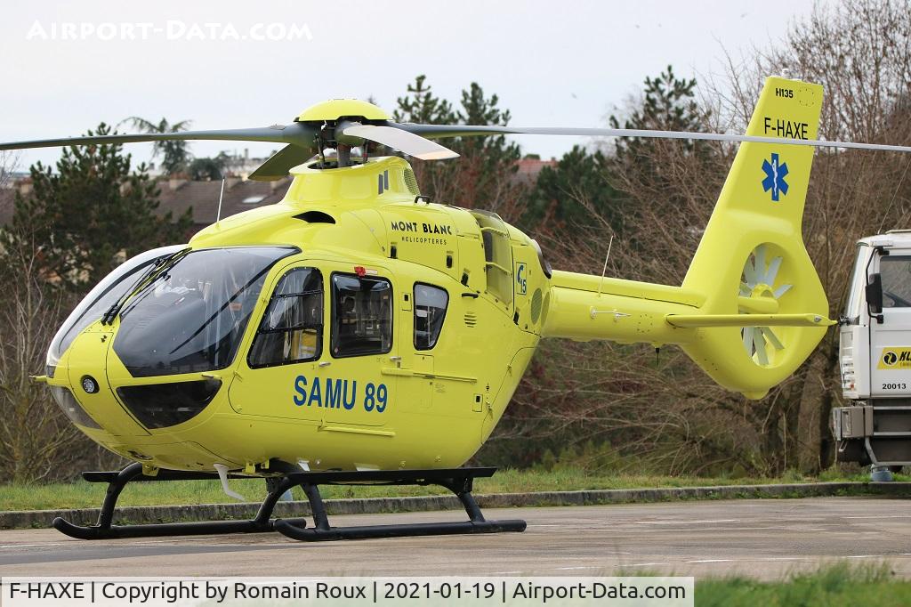 F-HAXE, 2020 Airbus Helicopters H-135 T3H C/N 2129, Parked CH Auxerre