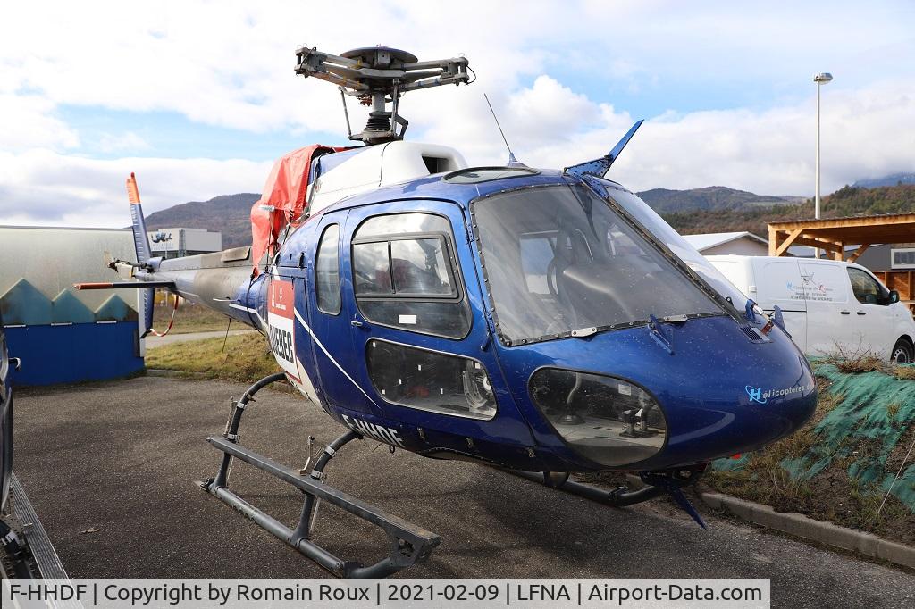 F-HHDF, Aérospatiale AS-350B3 Ecureuil C/N 4484, Parked