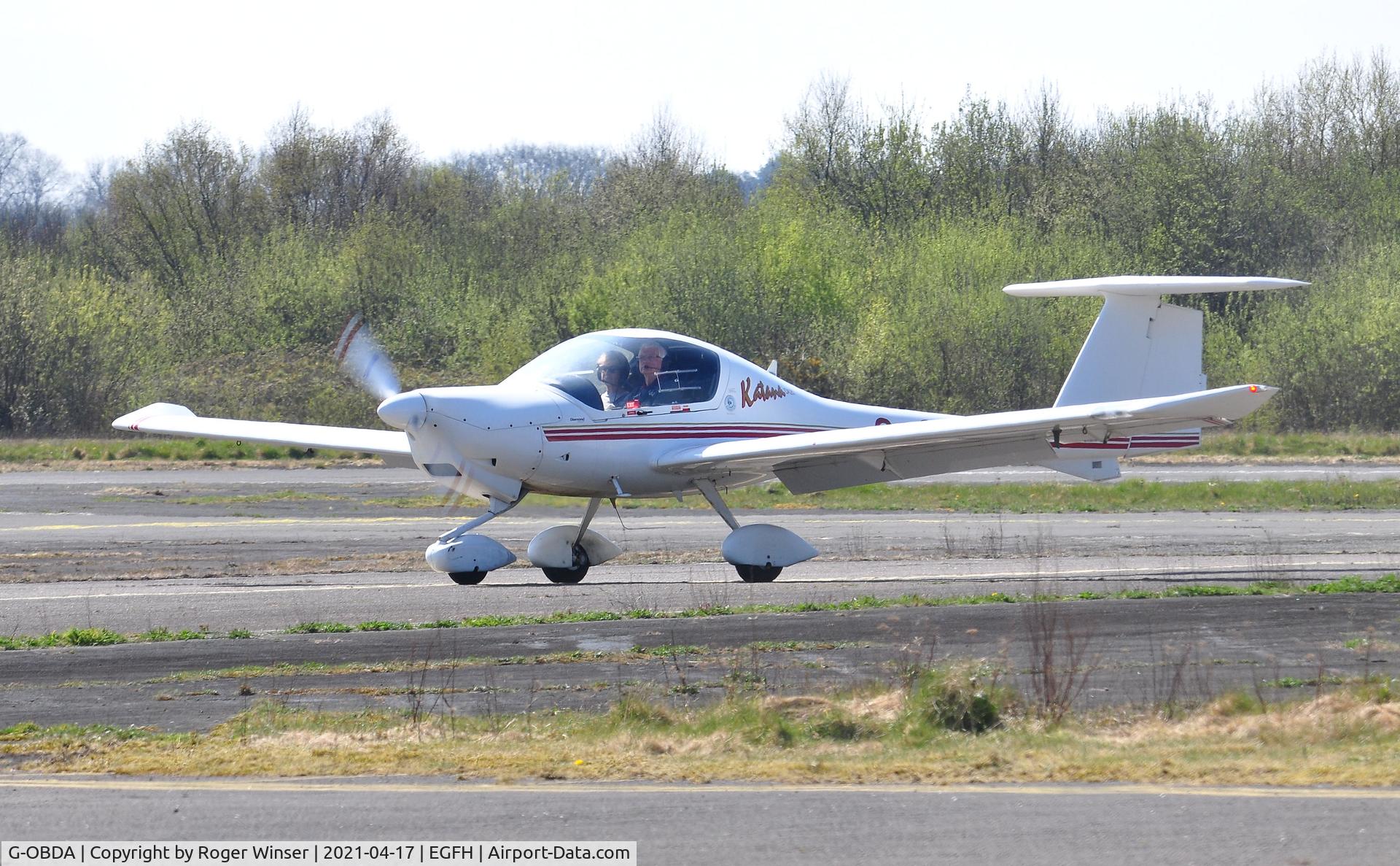 G-OBDA, 1997 Diamond DA-20A-1 Katana C/N 10260, Visiting Katana.