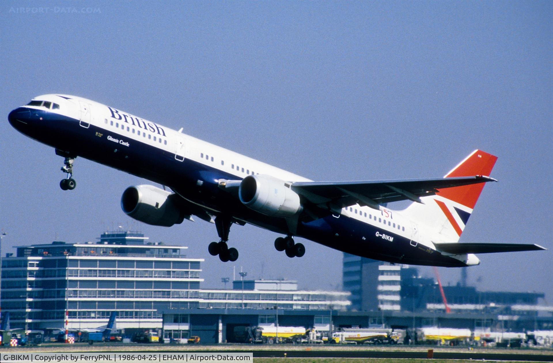 G-BIKM, 1984 Boeing 757-236 C/N 22184, British Airways B752 lifting-off