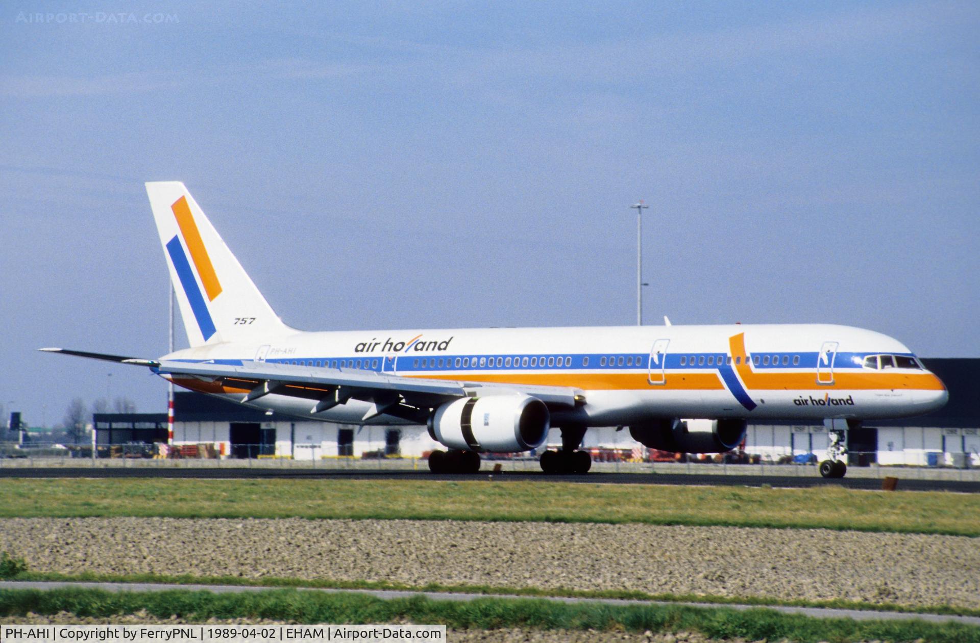 PH-AHI, 1988 Boeing 757-27B C/N 24137, Landing of Air Holland B752