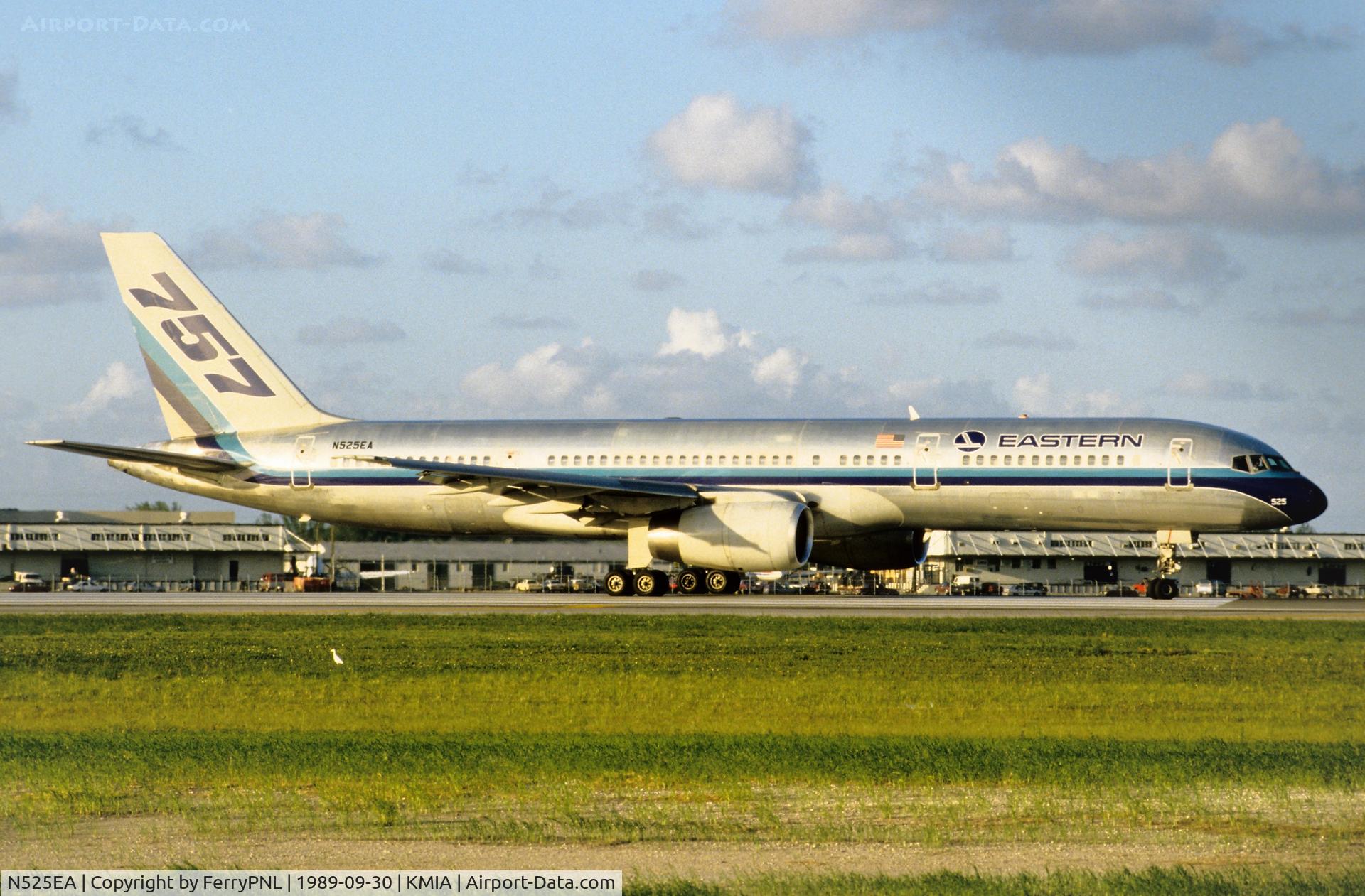 N525EA, 1986 Boeing 757-225 C/N 22689, Eastern B752 lined-up for departure