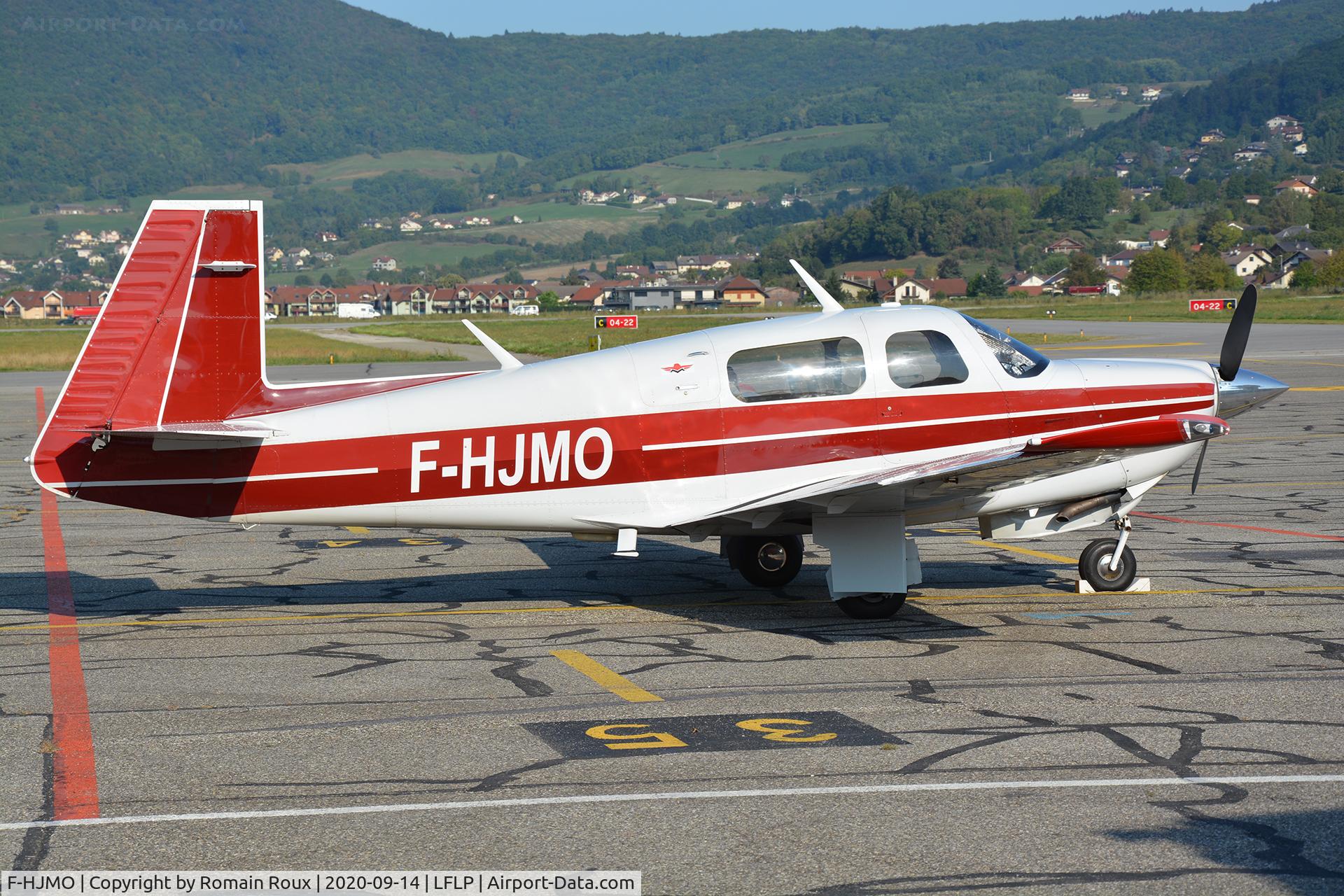 F-HJMO, 1988 Mooney M20J 201 C/N 24-3076, Parked