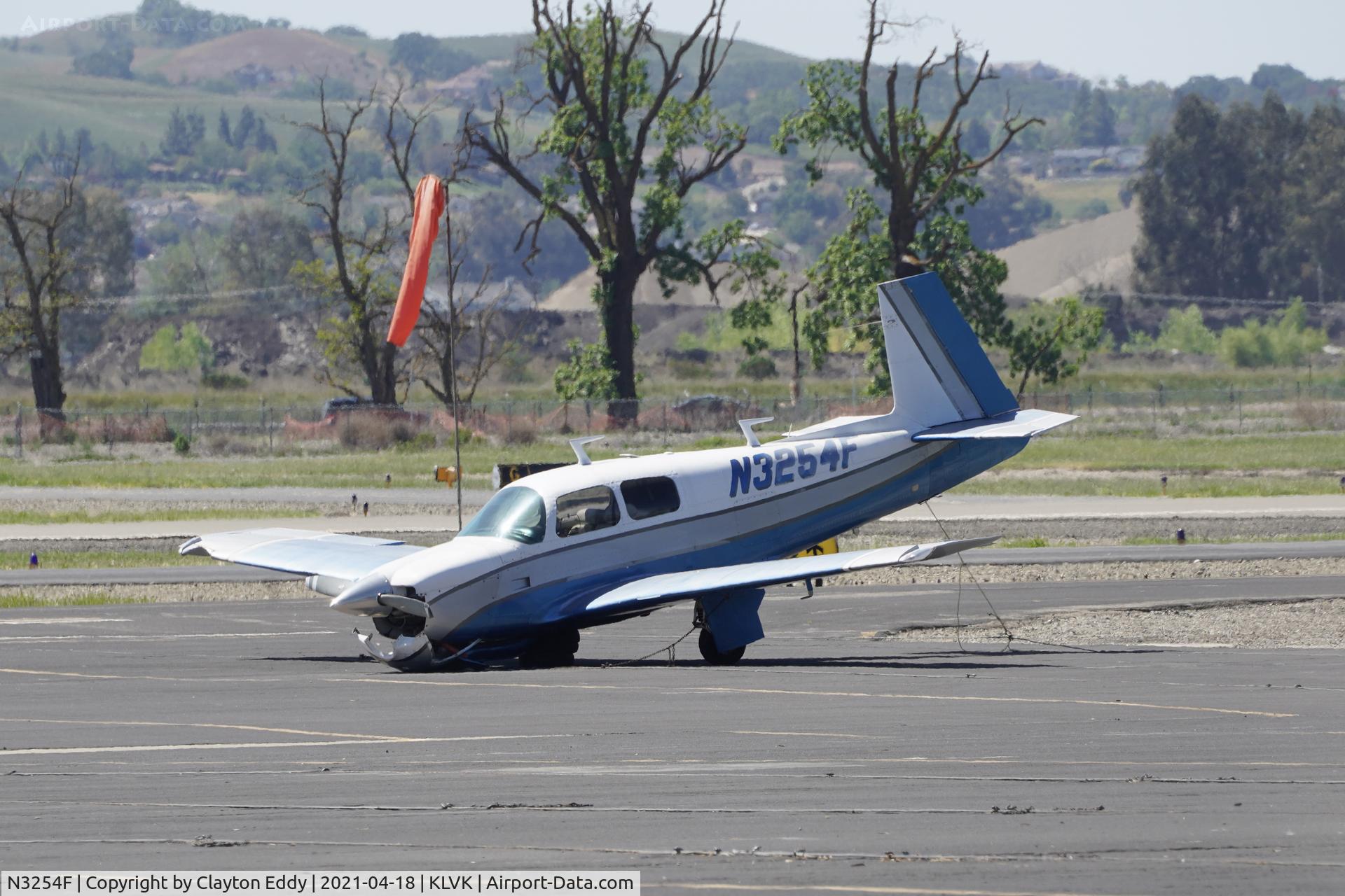 N3254F, 1967 Mooney M20E C/N 670047, Livermore airport California 2021.