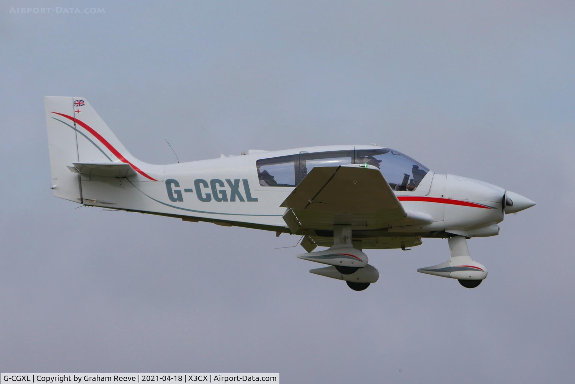 G-CGXL, 1992 Robin DR-400-180 Regent Regent C/N 2119, Landing at Northrepps.