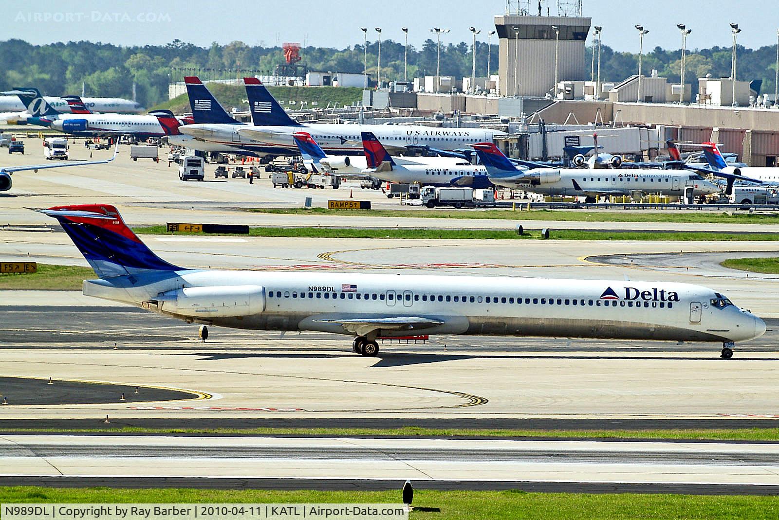 N989DL, 1991 McDonnell Douglas MD-88 C/N 53341, N989DL   McDonnell Douglas DC-9-88 (MD-88) [53341] (Delta Air Lines) Atlanta-Hartsfield~N 11/04/2010