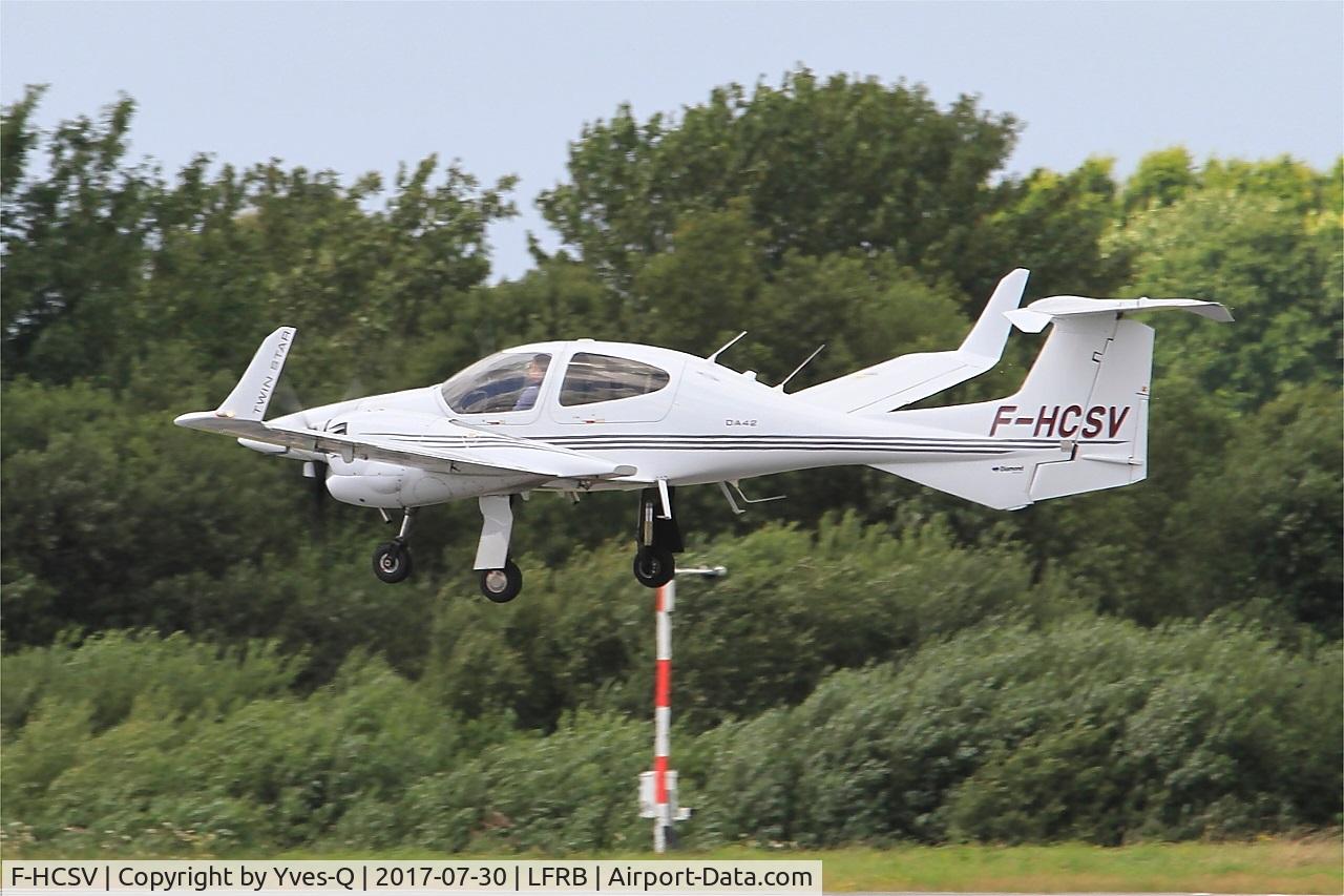 F-HCSV, 2008 Diamond DA-42 Twin Star C/N 42.371, Diamond DA-42 Twin Star, On final rwy 25L, Brest-Bretagne airport (LFRB-BES)