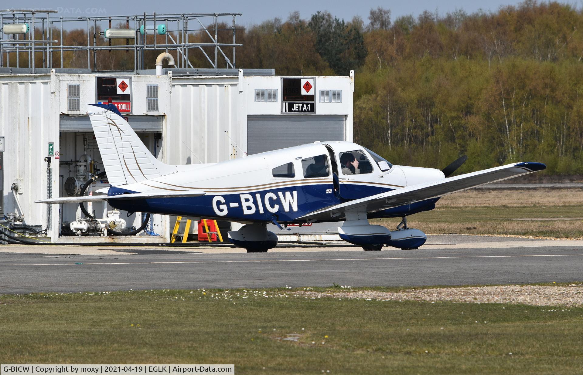 G-BICW, 1979 Piper PA-28-161 Cherokee Warrior II C/N 28-7916309, Piper PA-28-161 Cherokee Warrior II at Blackbushe. Ex N2091U