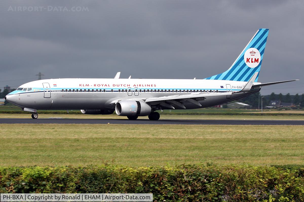 PH-BXA, 1998 Boeing 737-8K2 C/N 29131, at spl
