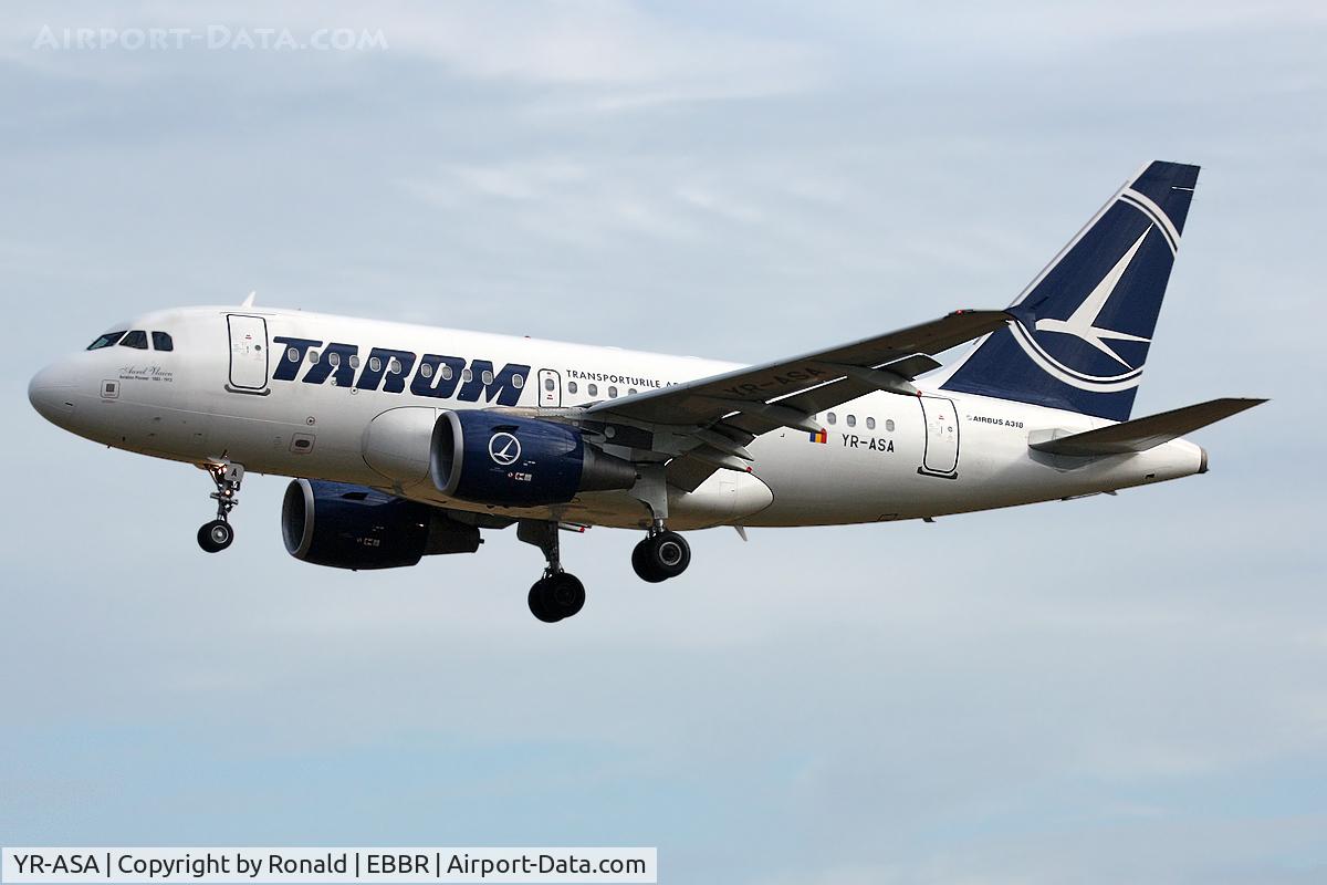 YR-ASA, 2006 Airbus A318-111 C/N 2931, at bru