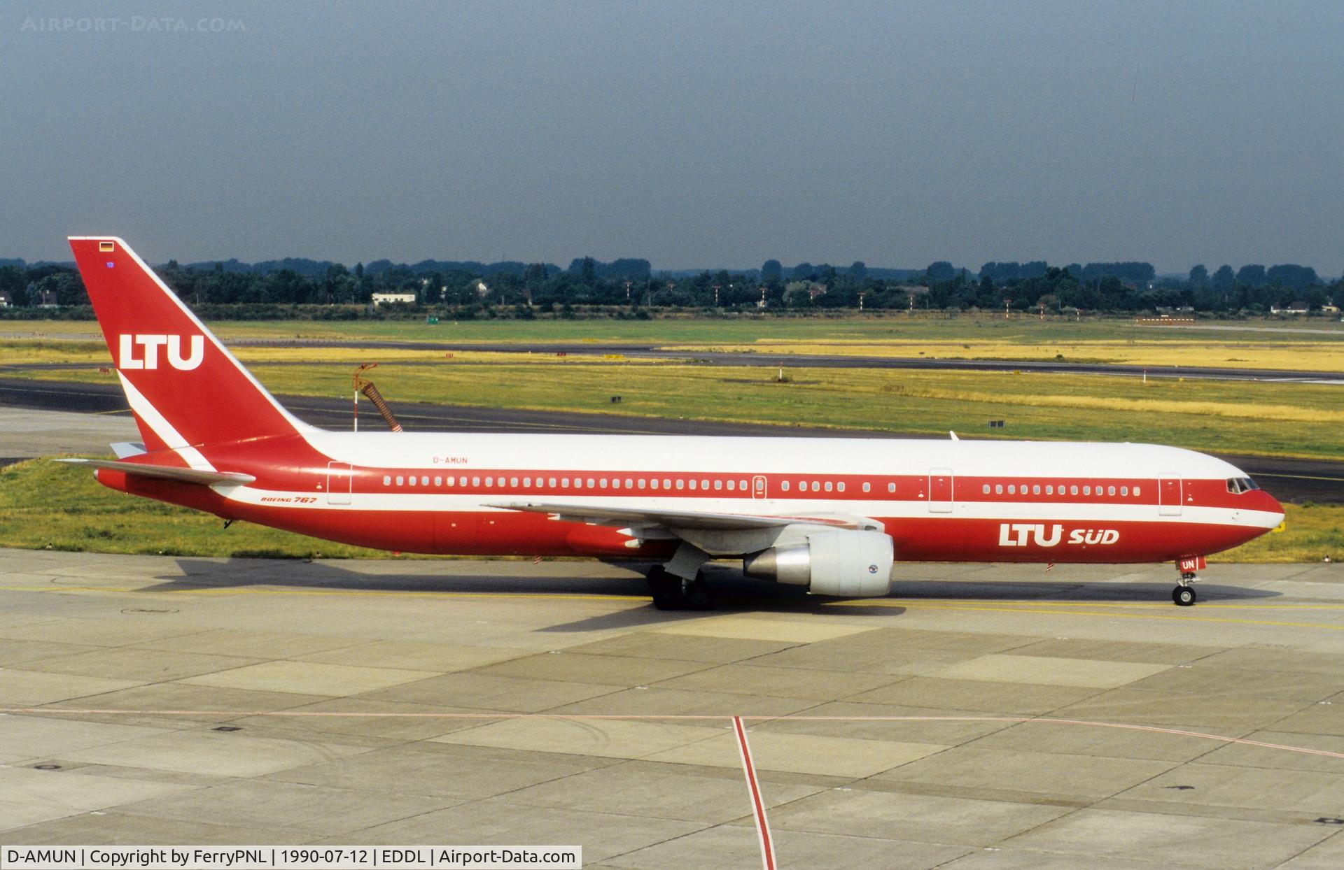D-AMUN, 1989 Boeing 767-3G5 C/N 24259, LTU Sud B763 taxiing for departure