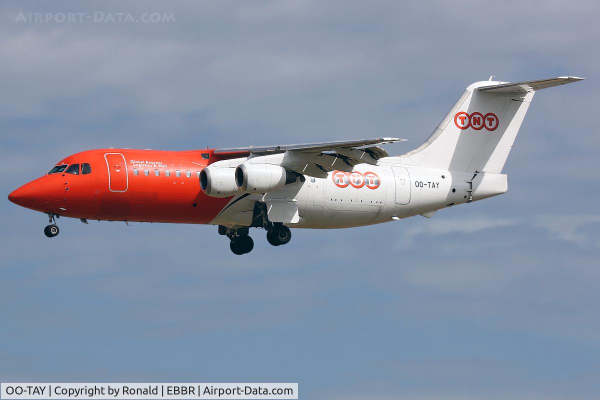 OO-TAY, 1993 British Aerospace BAe.146-200QC C.3 Quick Change C/N E2211, at bru
