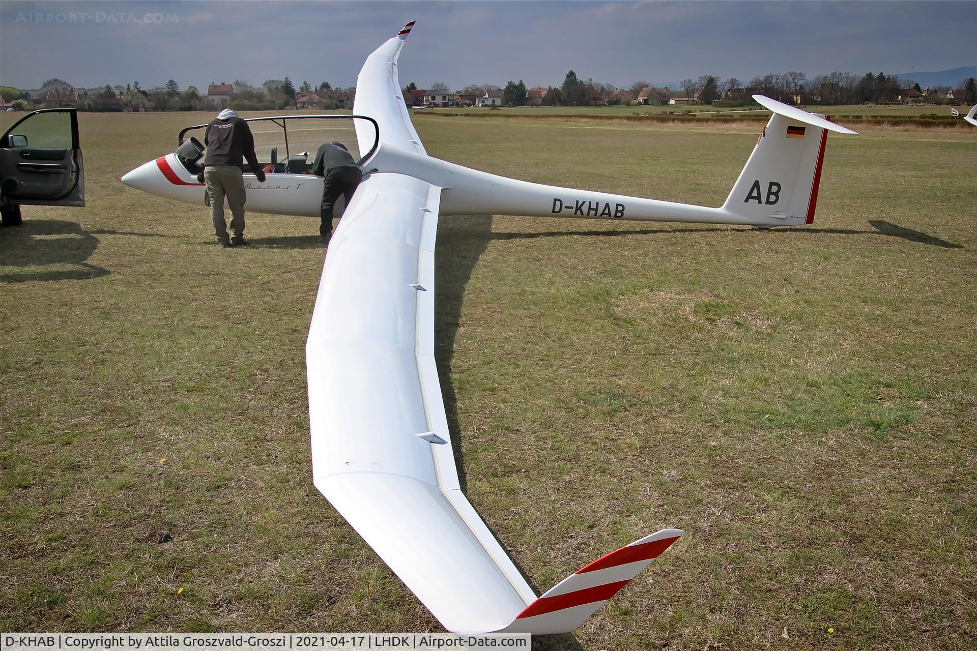 D-KHAB, 2016 Schempp-Hirth Arcus T C/N 64, LHDK . Dunakeszi Airport, Hungary