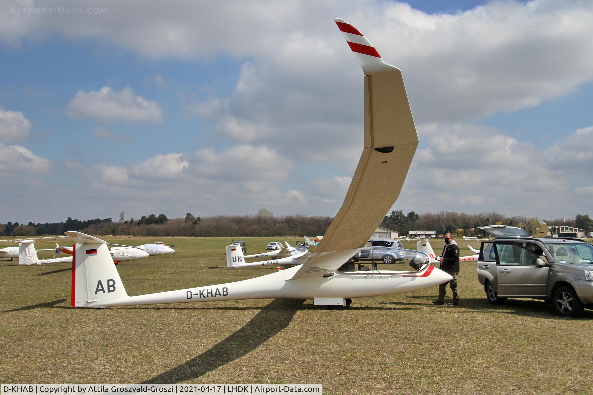 D-KHAB, 2016 Schempp-Hirth Arcus T C/N 64, LHDK . Dunakeszi Airport, Hungary