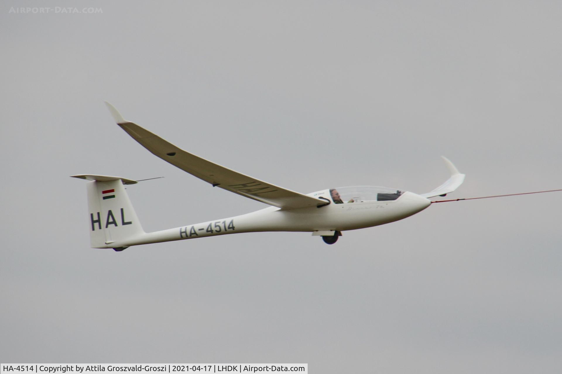 HA-4514, 2005 Schempp-Hirth Discus 2a C/N 215, LHDK . Dunakeszi Airport, Hungary