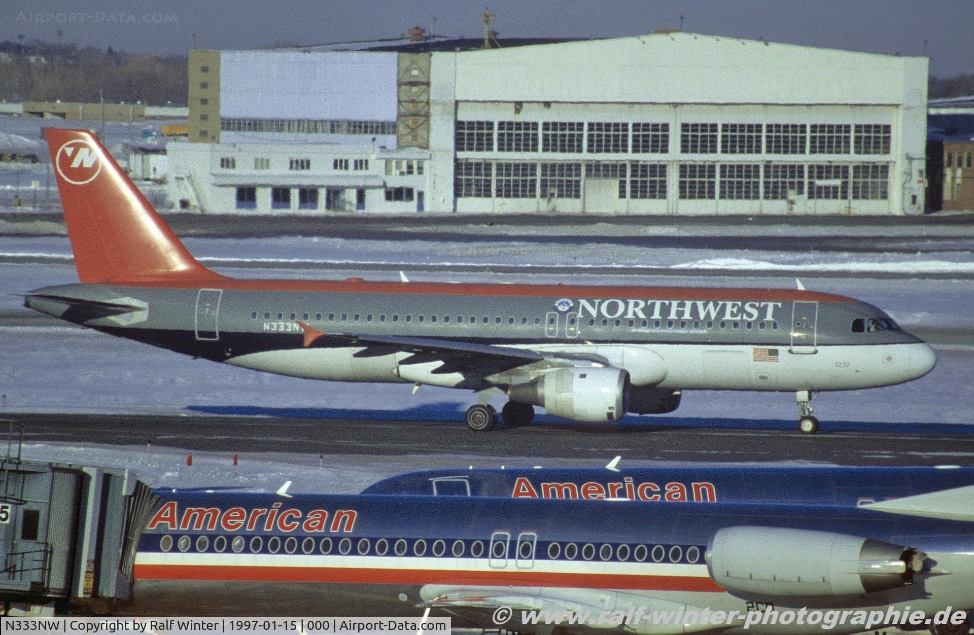 N333NW, 1992 Airbus A320-211 C/N 329, Airbus A320-211 - NW NWA Northwest Airlines - 329 - N333NW - 15.01.1997