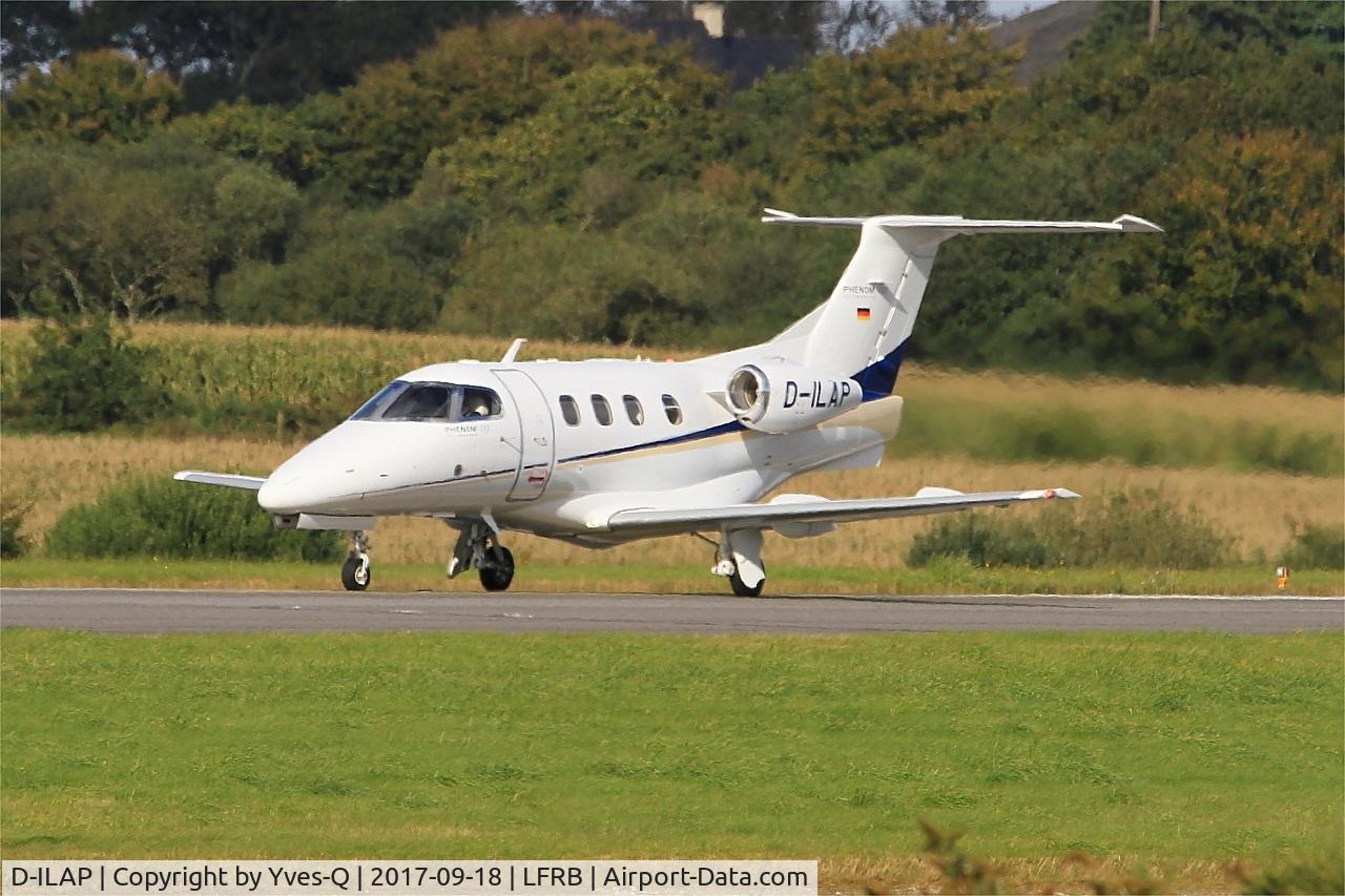 D-ILAP, 2012 Embraer EMB-500 Phenom 100 C/N 50000288, Embraer EMB-500 Phenom 100, Take off run rwy 25L, Brest-Bretagne airport (LFRB-BES)