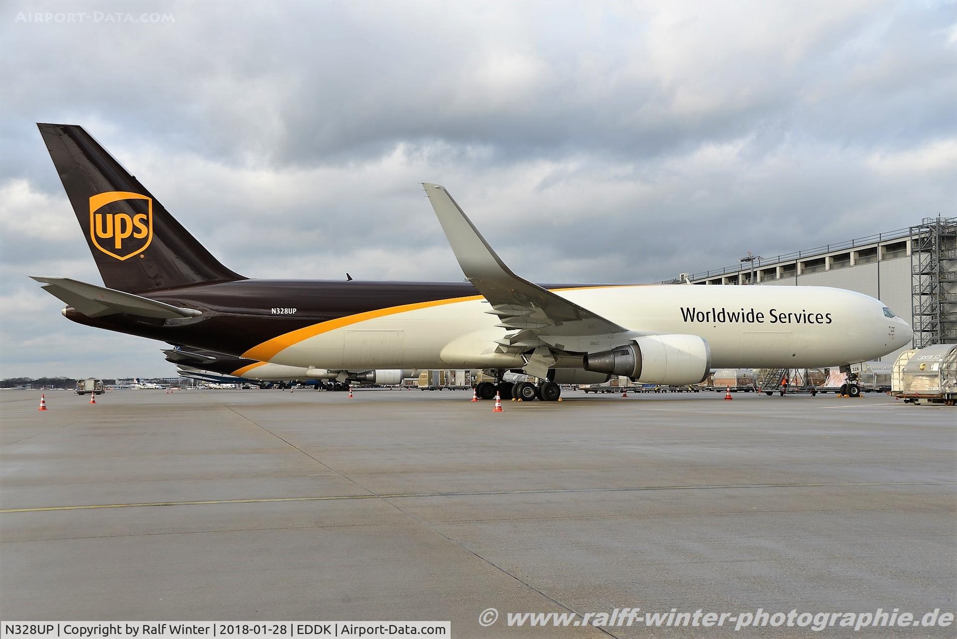 N328UP, 1998 Boeing 767-34AF C/N 27754, Boeing 767-34AF - 5X UPS United Parcel Service - 27754 - N328UP - 28.01.2018 - CGN