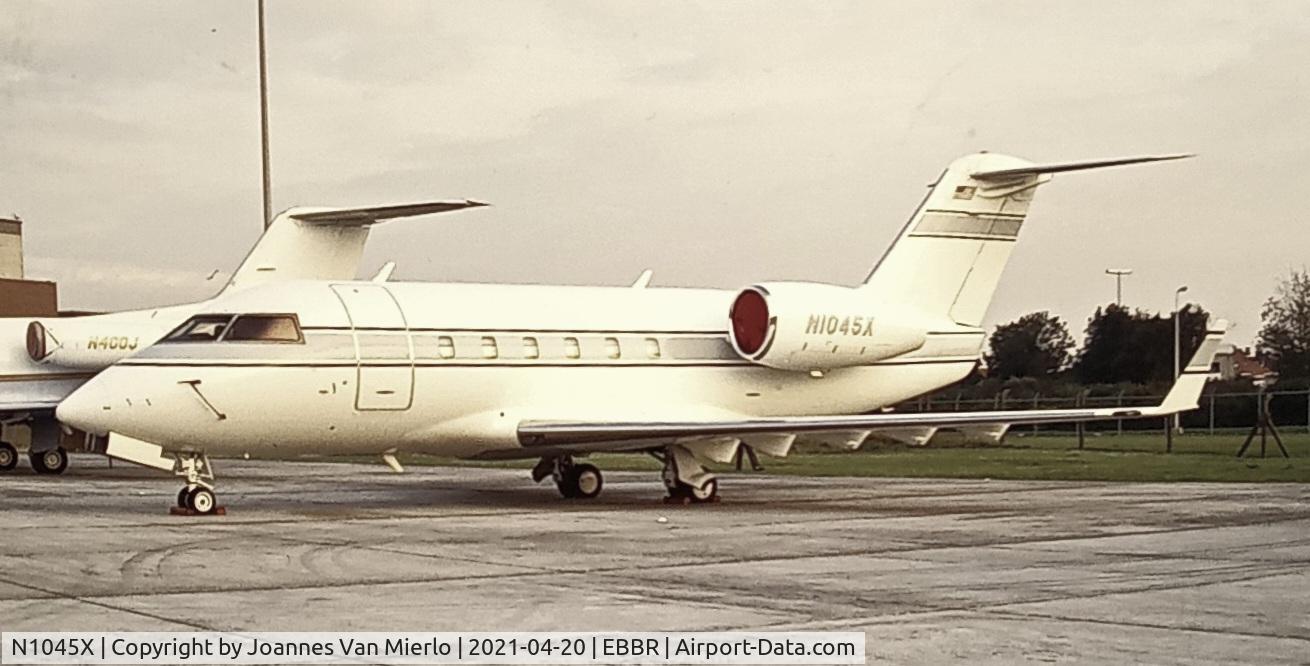 N1045X, Canadair Challenger C/N 00000000, scan from slide