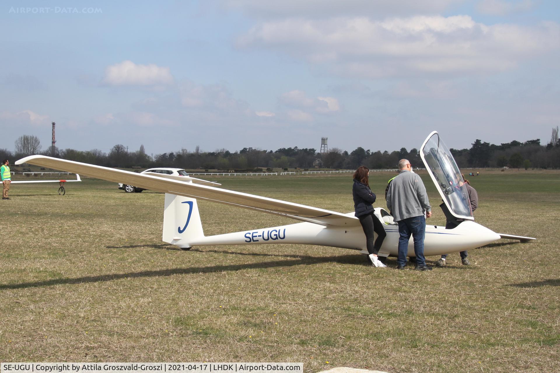 SE-UGU, Schleicher ASW-20C C/N 20745, LHDK . Dunakeszi Airport, Hungary